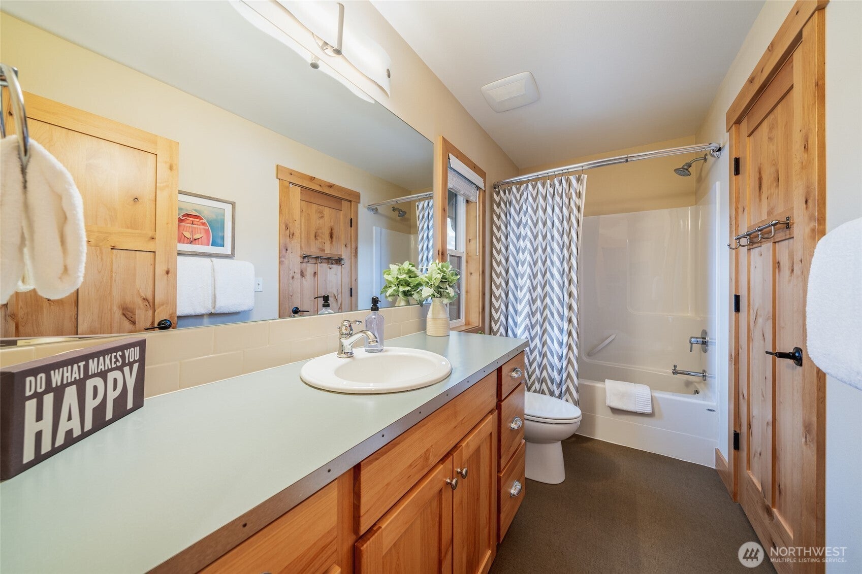 Chelan, Washington, 98816, United States, 3 Bedrooms Bedrooms, ,3 BathroomsBathrooms,Residential,For Sale,1777095