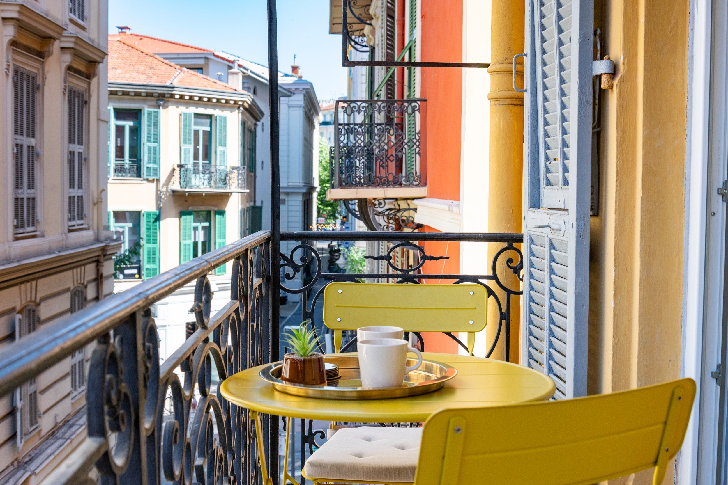  Studio apartment with sleeping area in Nice Carré d
