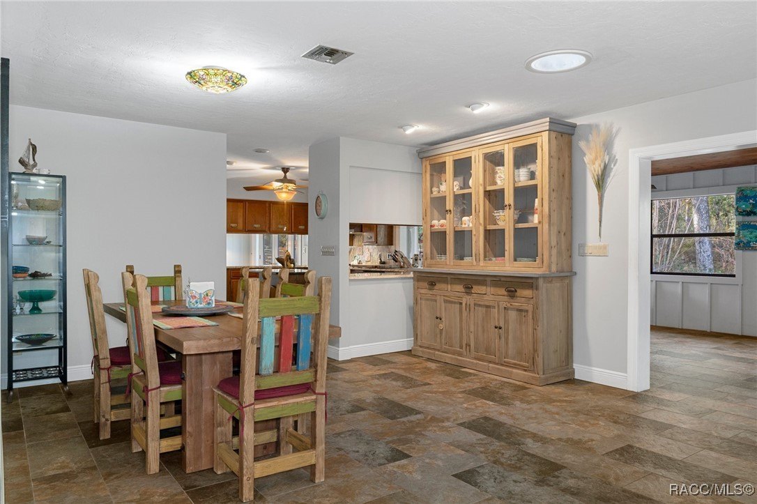 Brooksville, Florida, 34601, United States, 3 Bedrooms Bedrooms, ,2 BathroomsBathrooms,Residential,For Sale,1928747
