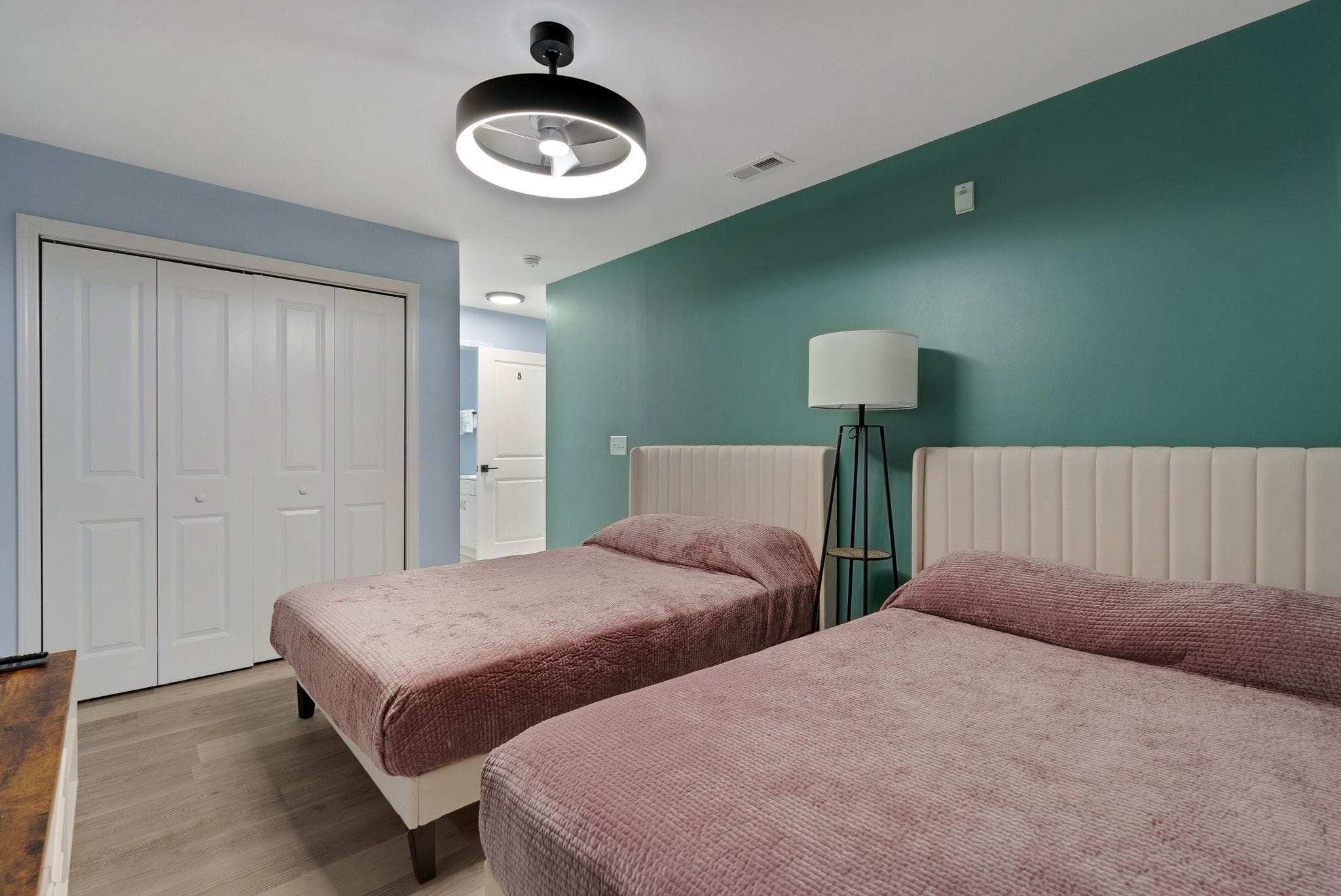 North Myrtle Beach, South Carolina, 29582, United States, 7 Bedrooms Bedrooms, ,7 BathroomsBathrooms,Residential,For Sale,1984284