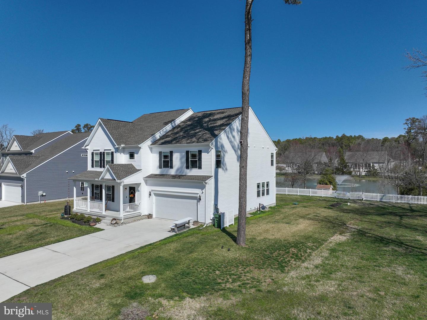 Tilghman, Maryland, 21671, United States, 5 Bedrooms Bedrooms, ,4 BathroomsBathrooms,Residential,For Sale,1753094