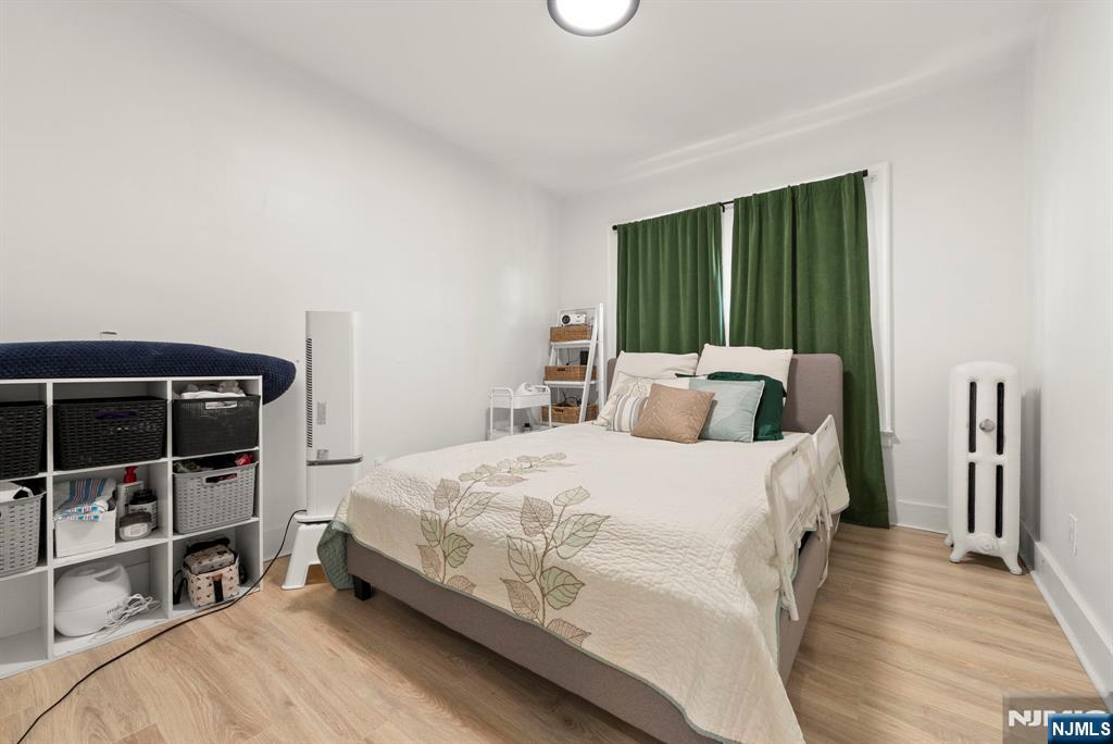 Rutherford, New Jersey, 07070, United States, 4 Bedrooms Bedrooms, ,2 BathroomsBathrooms,Residential,For Sale,1977707