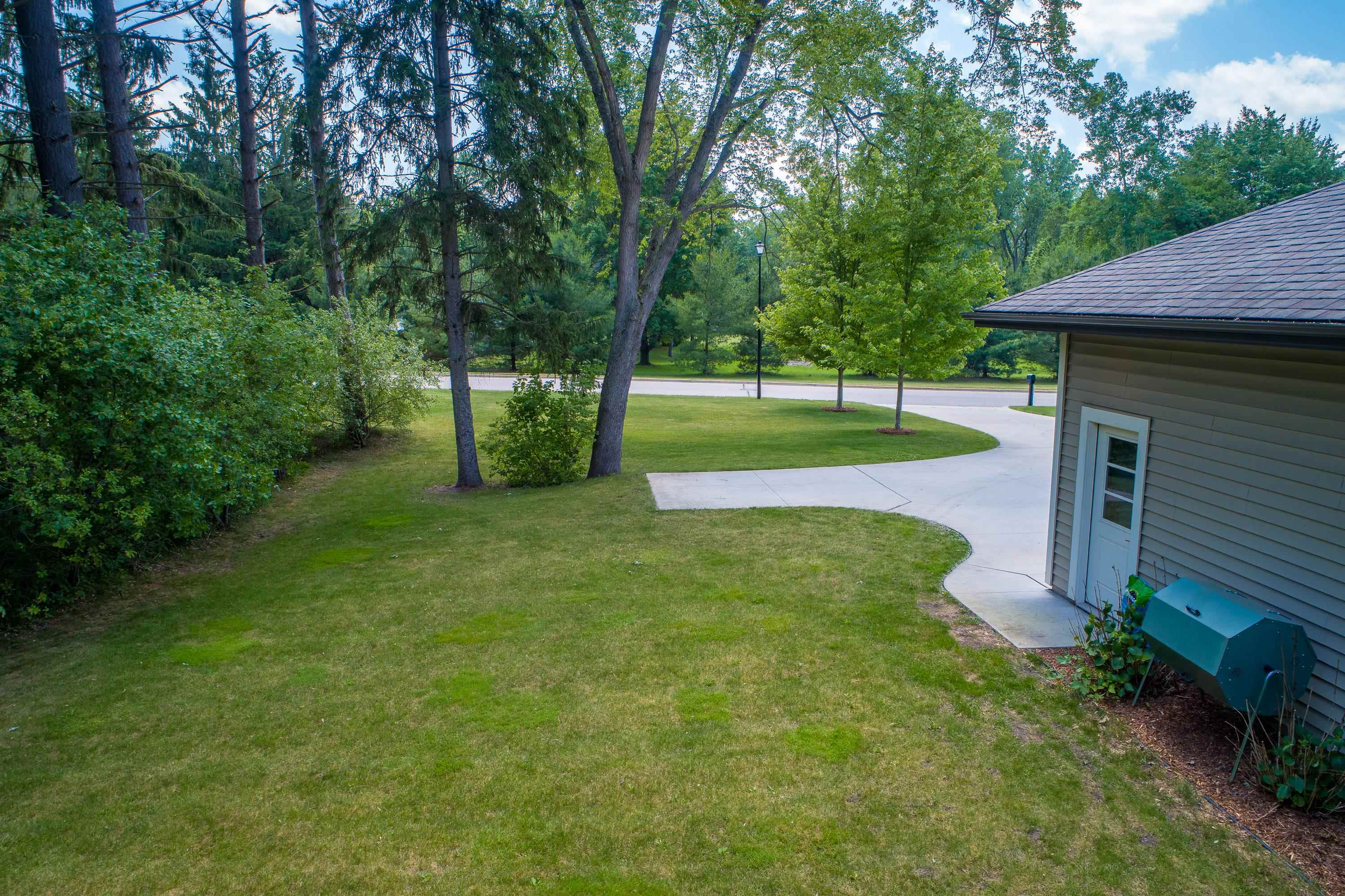 Midland, Michigan, 48642, United States, 4 Bedrooms Bedrooms, ,5 BathroomsBathrooms,Residential,For Sale,1927843