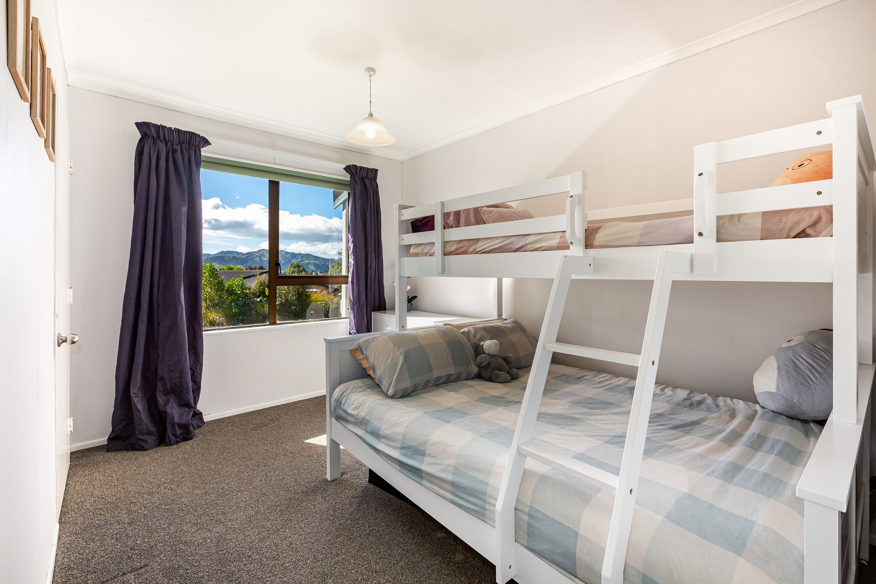  23 James Cook Drive, Whitby - 物件實景