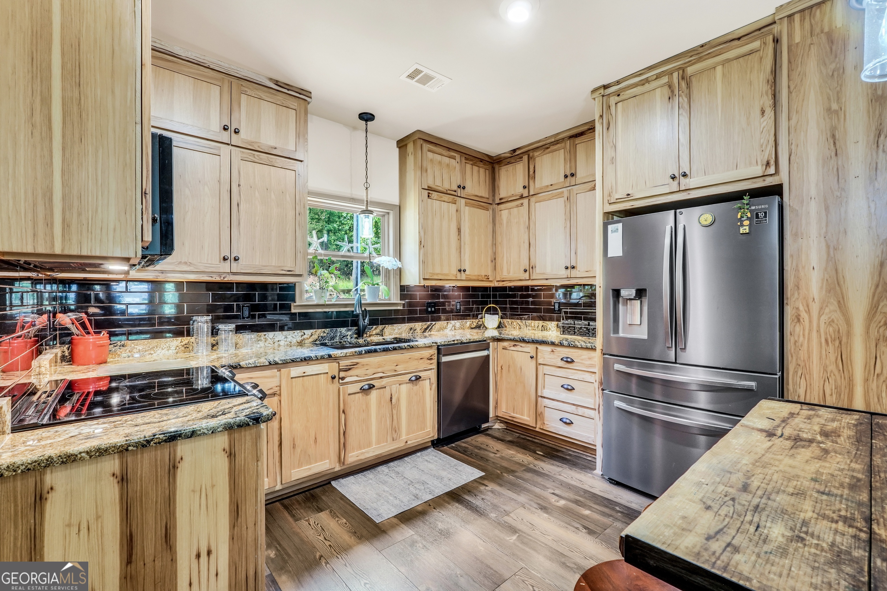 Jackson, Georgia, 30233, United States, 4 Bedrooms Bedrooms, ,2 BathroomsBathrooms,Residential,For Sale,1942130