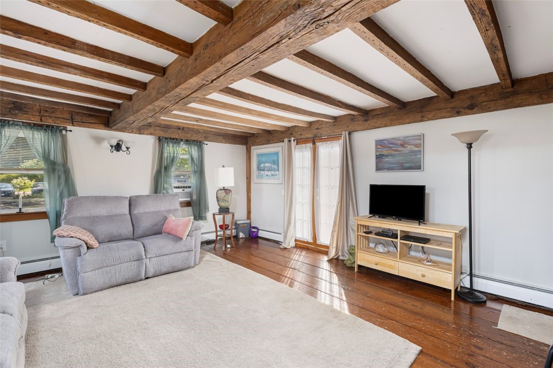 North Kingstown, Rhode Island, 02852, United States, 3 Bedrooms Bedrooms, ,2 BathroomsBathrooms,Residential,For Sale,1991417