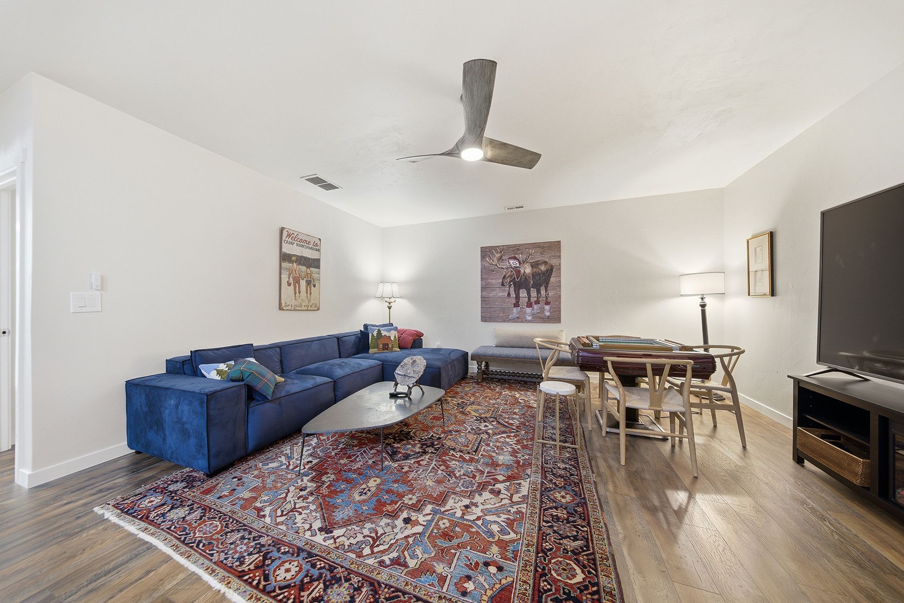  Luxury Home with Oversized Lot - 物件實景