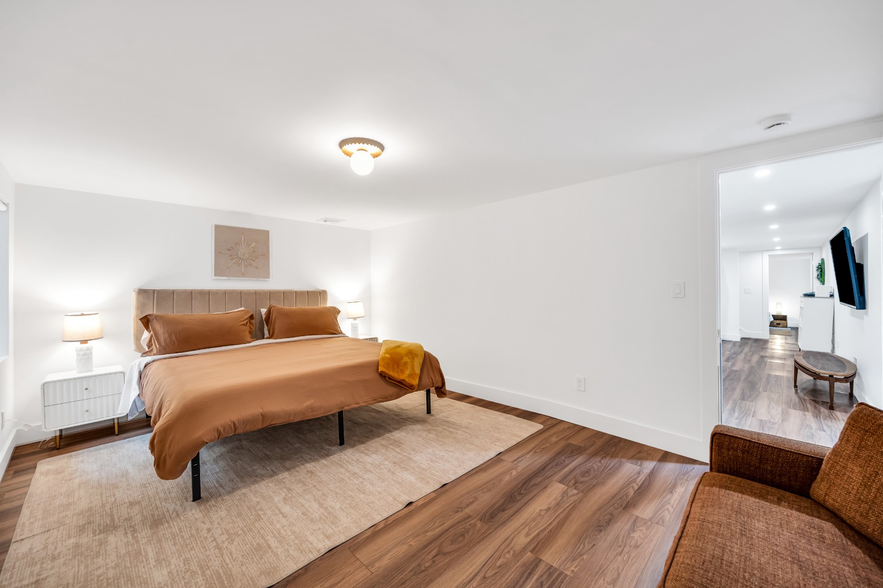  Modern Brand New Renovation - Waterfront community - 物件實景