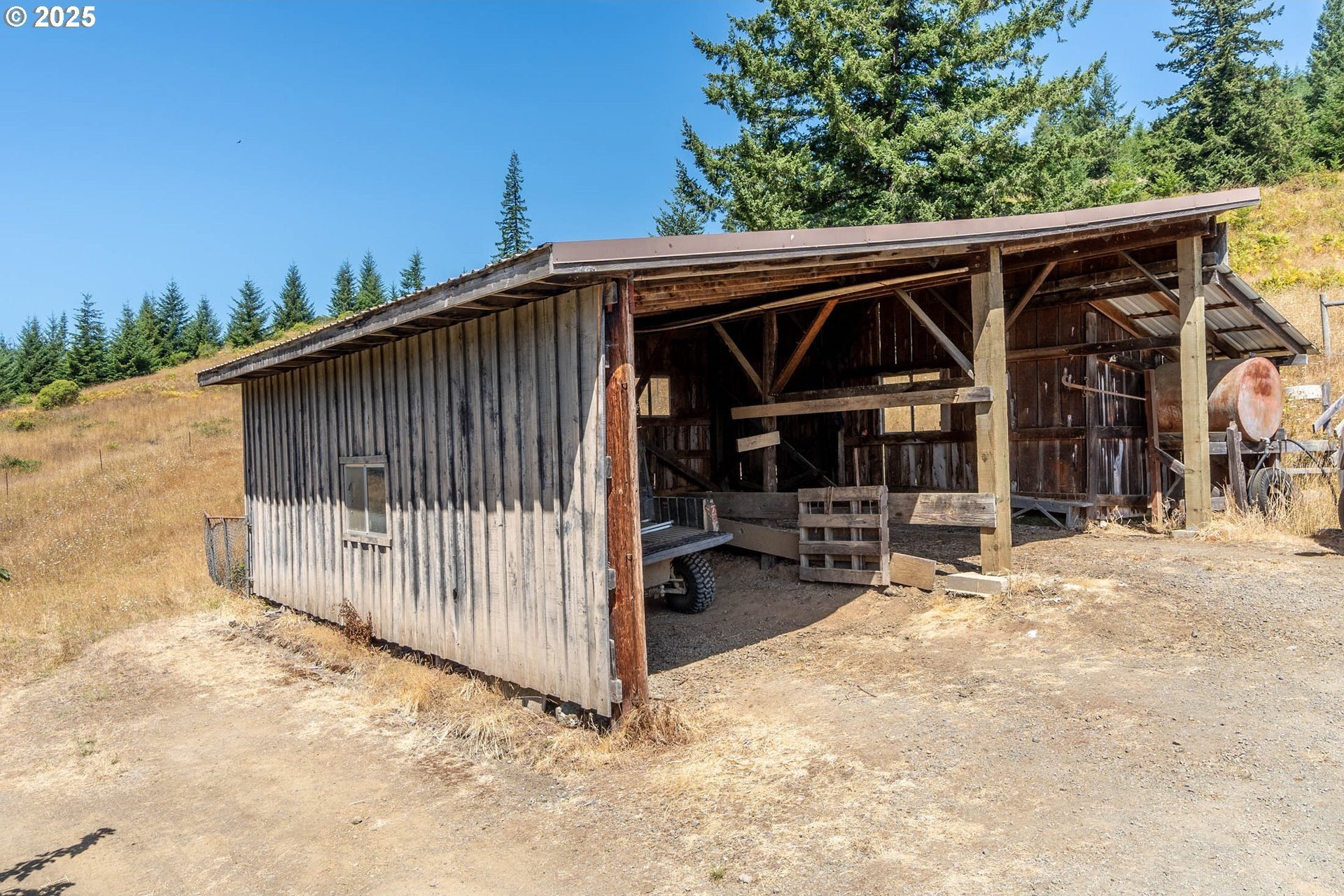 Myrtle Point, Oregon, 97458, United States, 3 Bedrooms Bedrooms, ,3 BathroomsBathrooms,Residential,For Sale,1975614