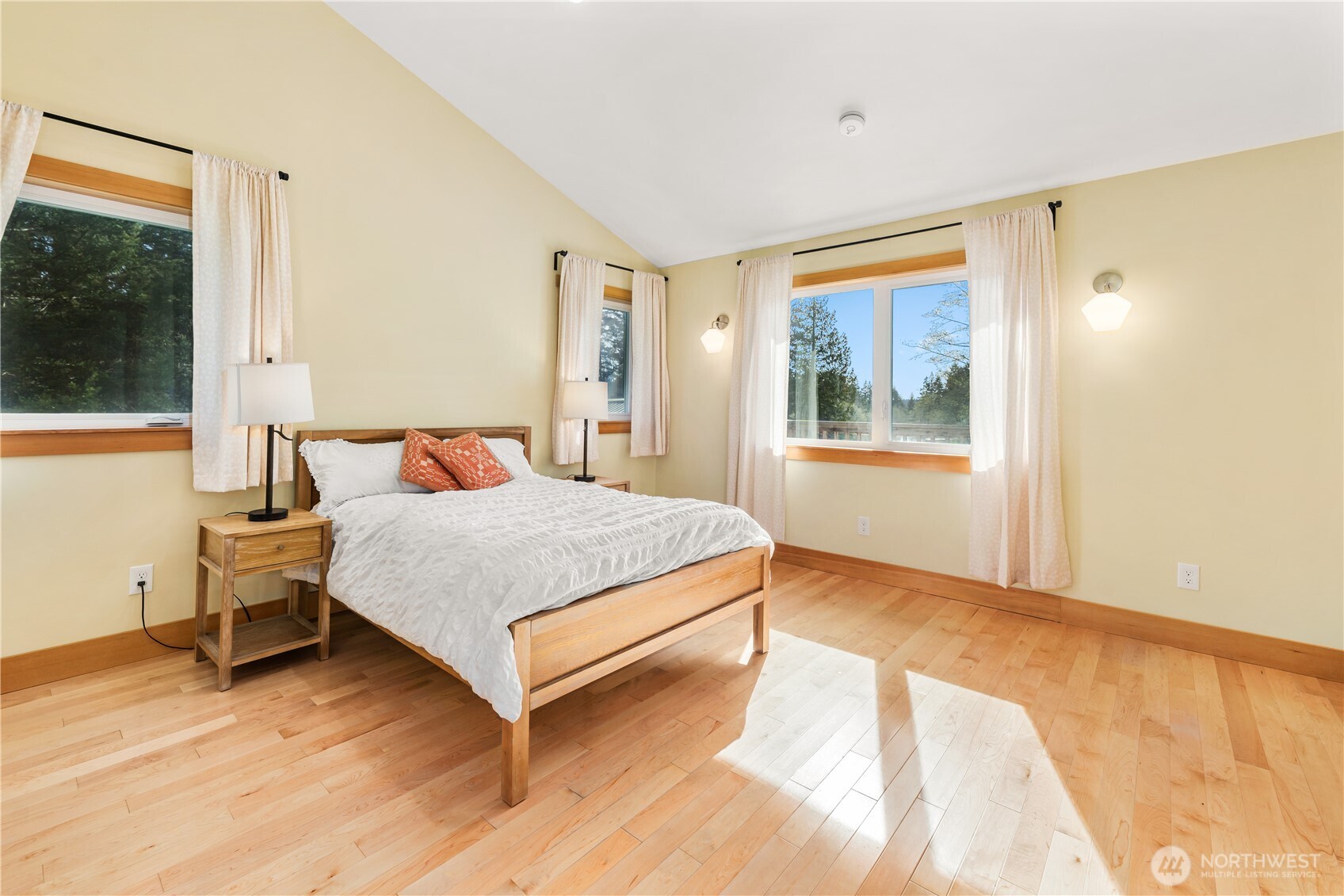 Friday Harbor, Washington, 98250, United States, 3 Bedrooms Bedrooms, ,1 BathroomBathrooms,Residential,For Sale,1770536