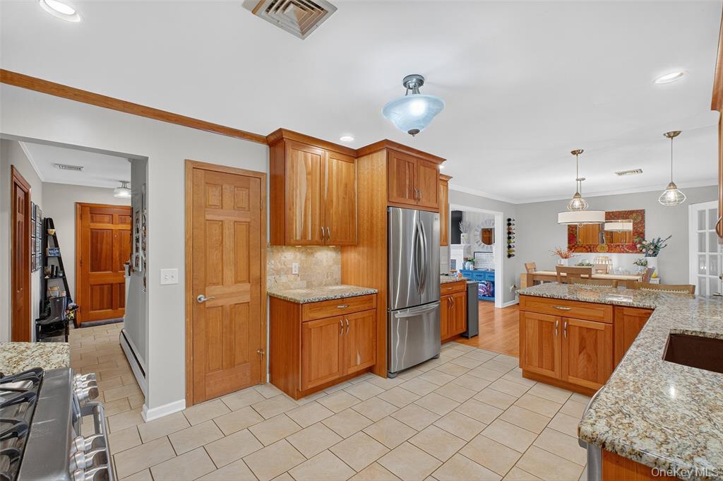 Poughkeepsie, New York, 12603, United States, 3 Bedrooms Bedrooms, ,2 BathroomsBathrooms,Residential,For Sale,1980252