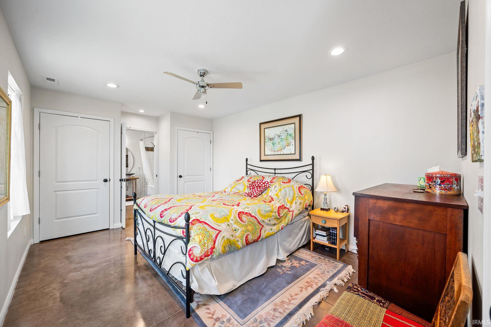 Bloomington, Indiana, 47401, United States, 3 Bedrooms Bedrooms, ,3 BathroomsBathrooms,Residential,For Sale,1936986
