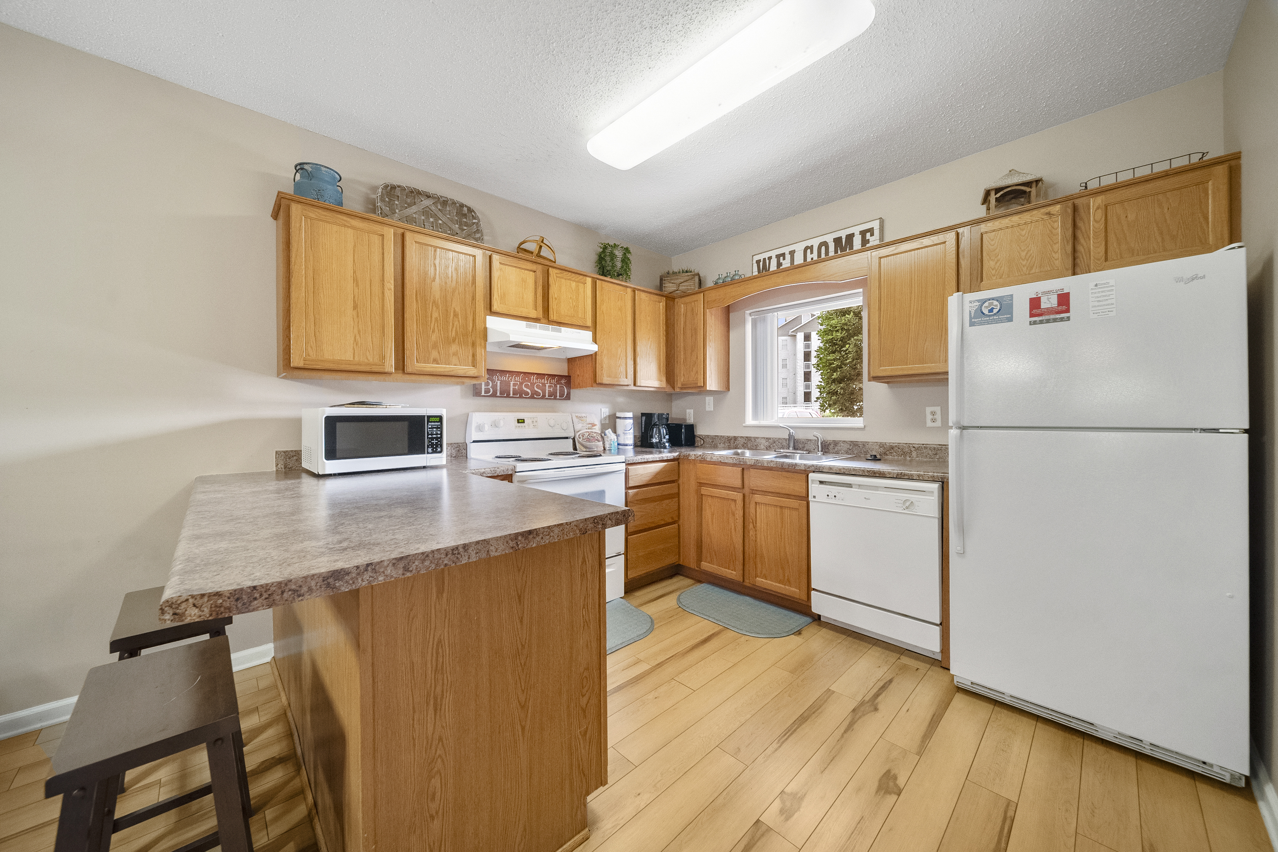 Pigeon Forge, Tennessee, 37863, United States, 4 Bedrooms Bedrooms, ,3 BathroomsBathrooms,Residential,For Sale,1923955