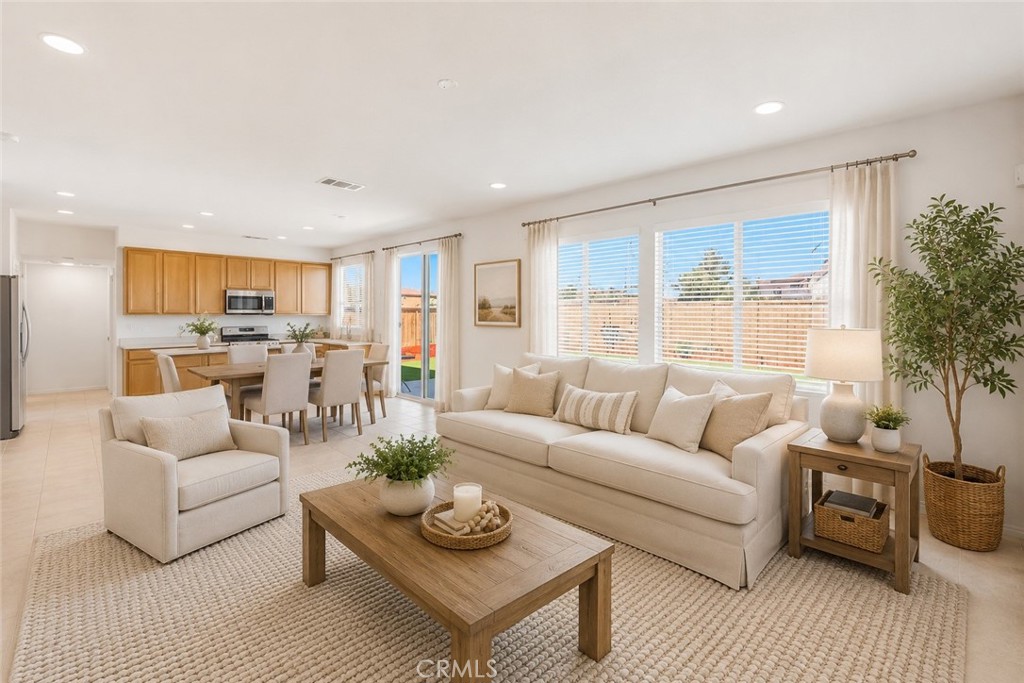 Hesperia, California, 92344, United States, 4 Bedrooms Bedrooms, ,3 BathroomsBathrooms,Residential,For Sale,2036953