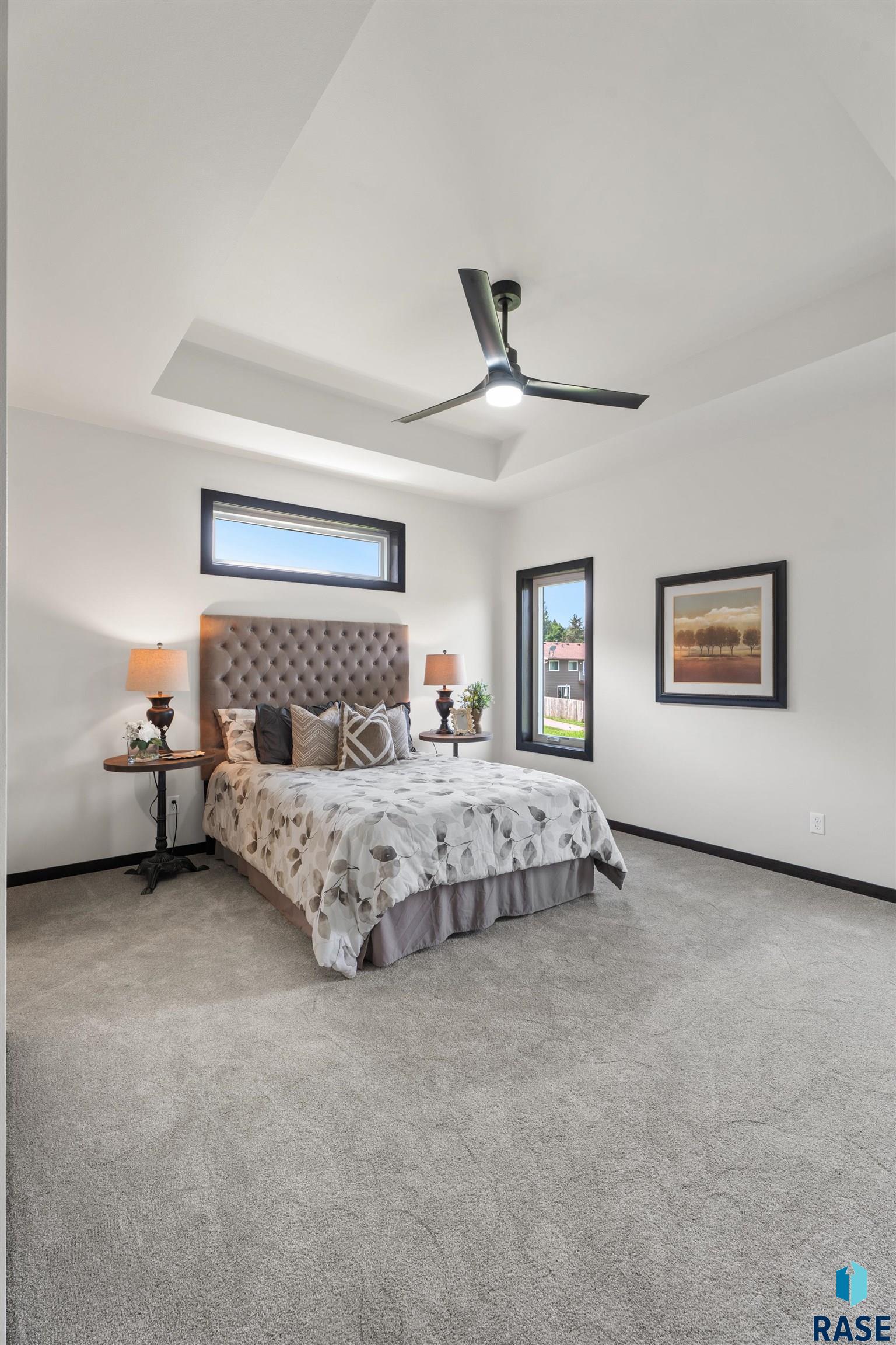 Sioux Falls, South Dakota, 57110, United States, 4 Bedrooms Bedrooms, ,2 BathroomsBathrooms,Residential,For Sale,1979703