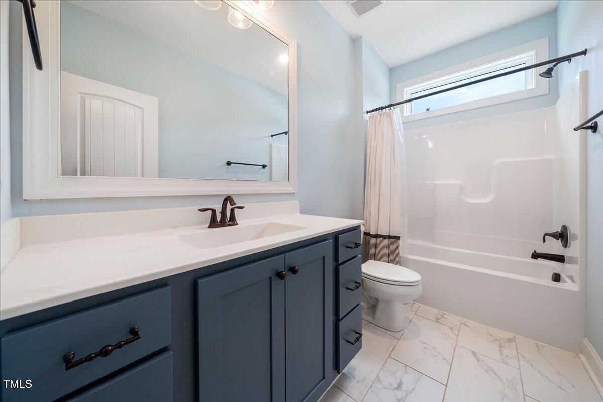 Youngsville, North Carolina, 27596, United States, 4 Bedrooms Bedrooms, ,3 BathroomsBathrooms,Residential,For Sale,1973877