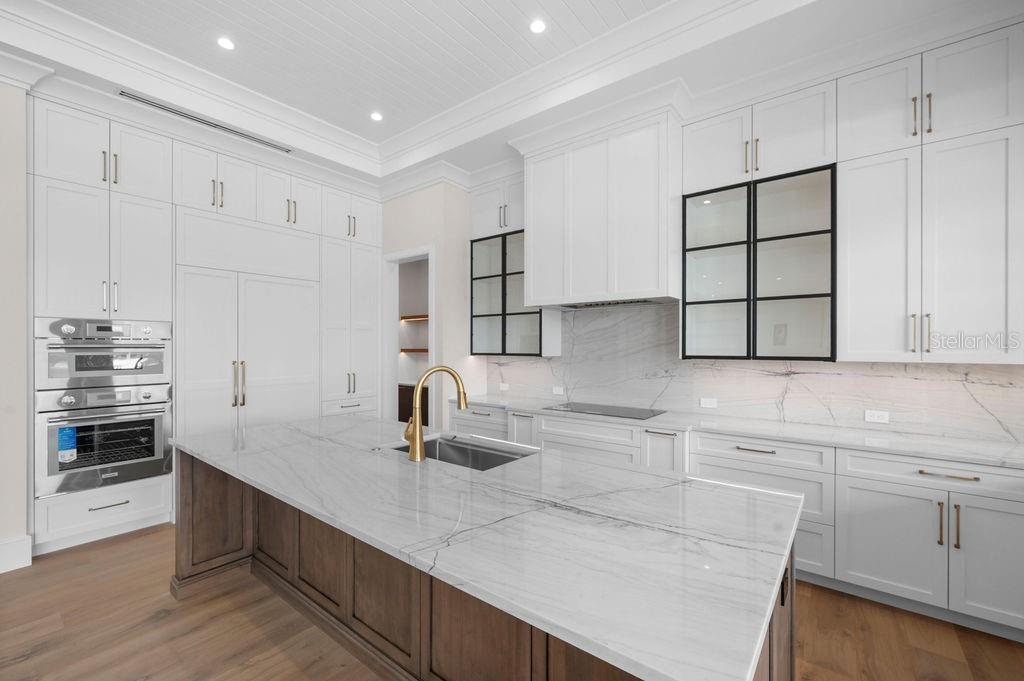 3621 San Remo Terrace, Sarasota, Florida, 34239, United States, 5 Bedrooms Bedrooms, ,7 BathroomsBathrooms,Residential,For Sale,3621 San Remo Terrace,1627164