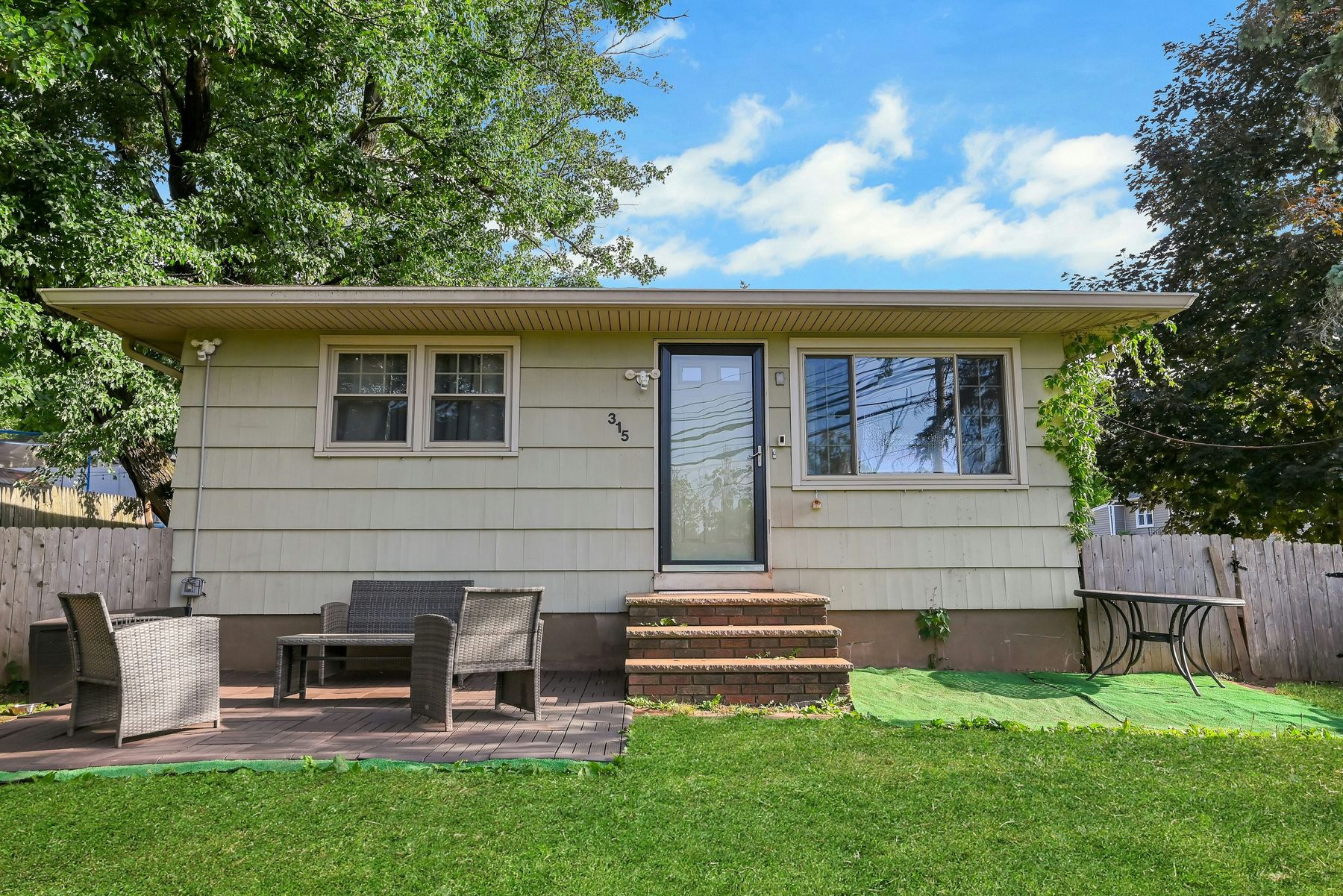 315 Canal Road, South Bound Brook, NJ 08880 - 物件實景