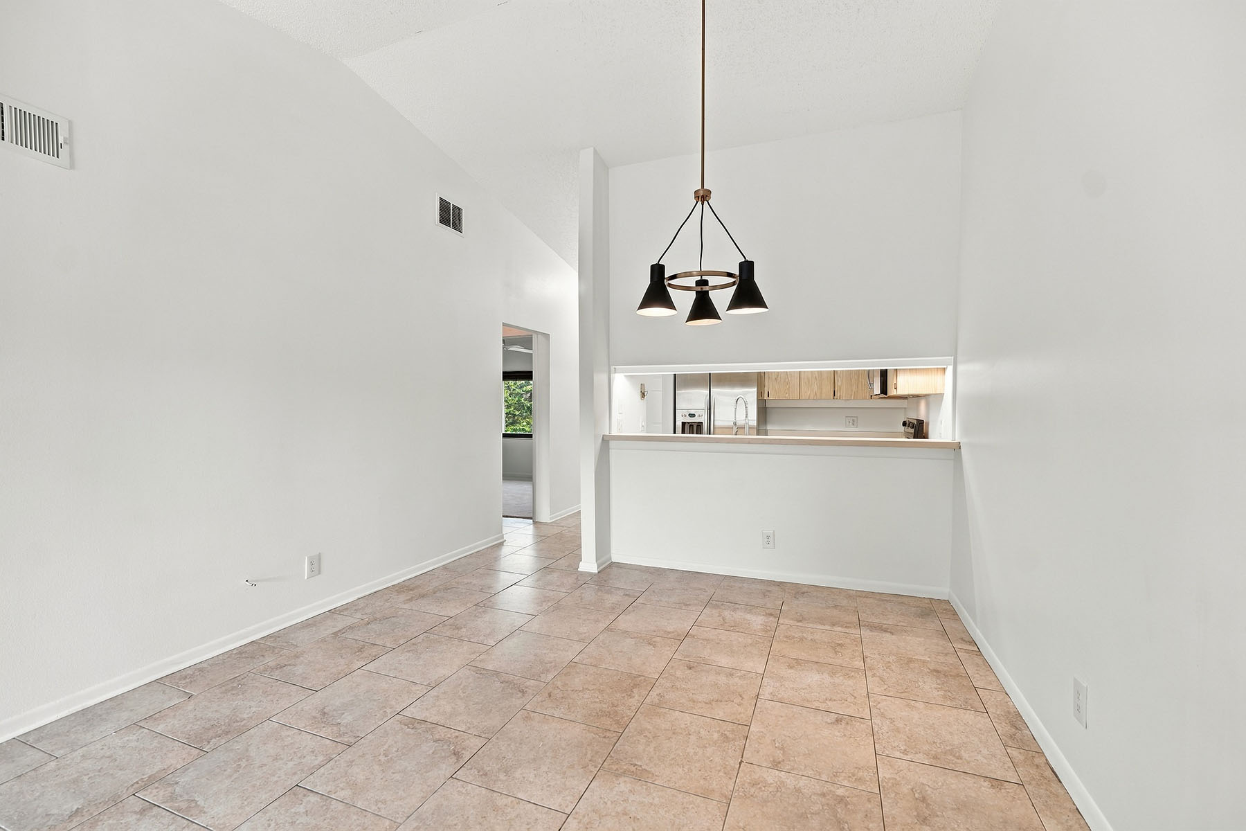  TRAFALGAR SQUARE CONDO - 物件實景