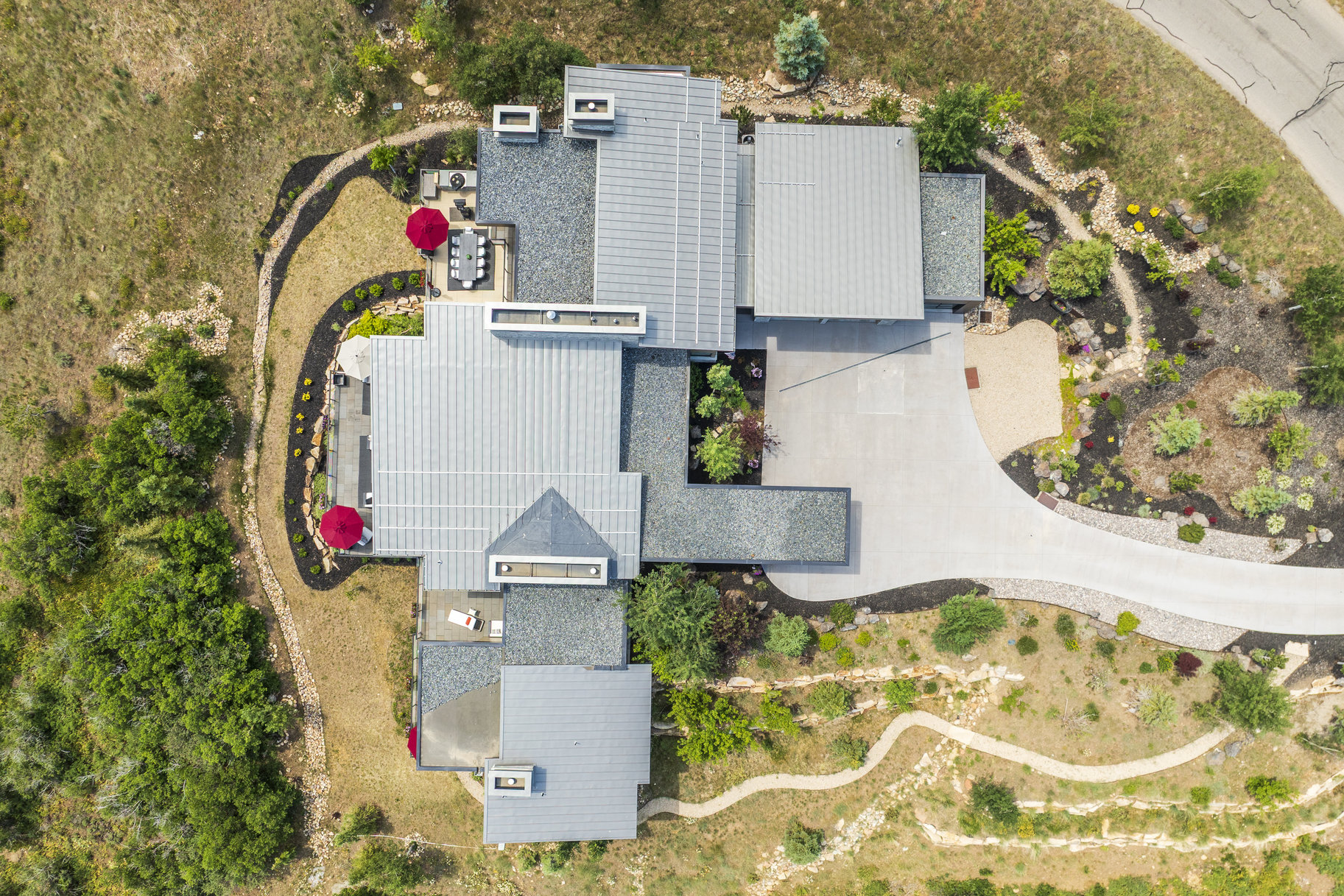  Sophisticated Mountain Design with Unmatched Views in an Elite Setting - 物件實景