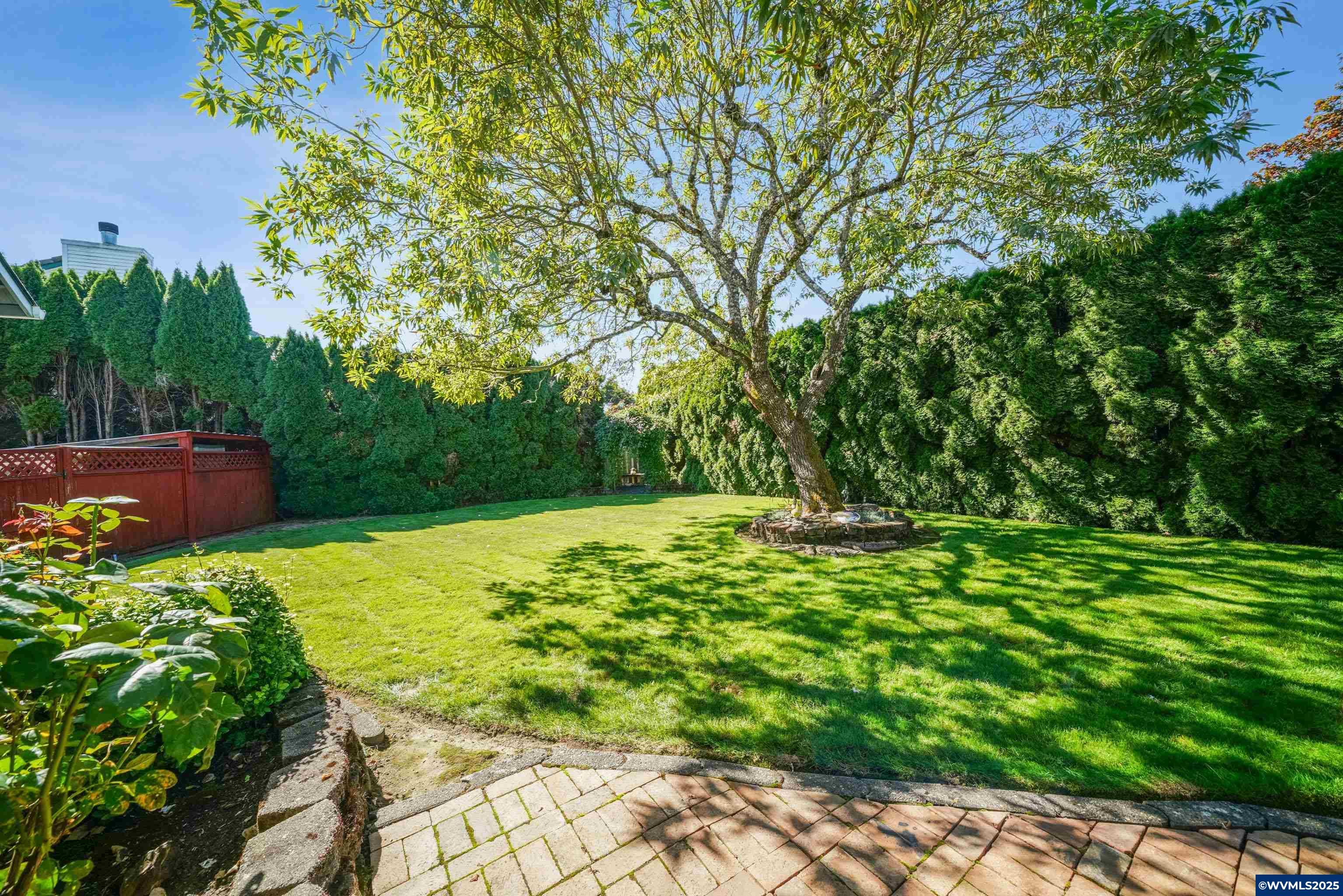 Mcminnville, Oregon, 97128, United States, 3 Bedrooms Bedrooms, ,3 BathroomsBathrooms,Residential,For Sale,1949725