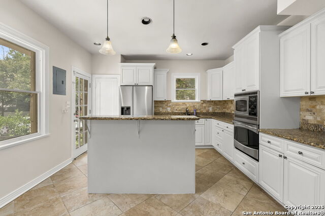 San Antonio, Texas, 78212, United States, 5 Bedrooms Bedrooms, ,4 BathroomsBathrooms,Residential,For Sale,1895451