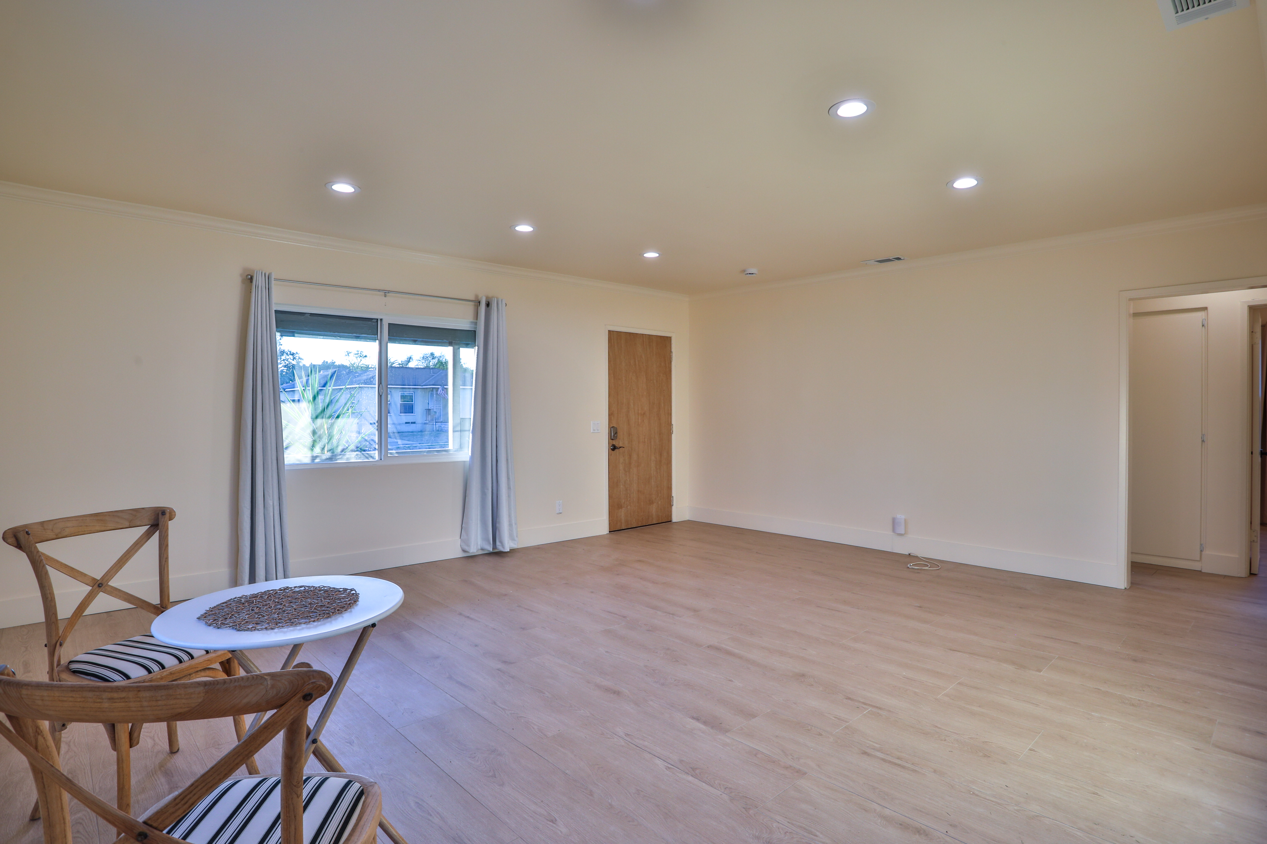  664 N. 8th Avenue, Upland, CA 91786 - 物件實景