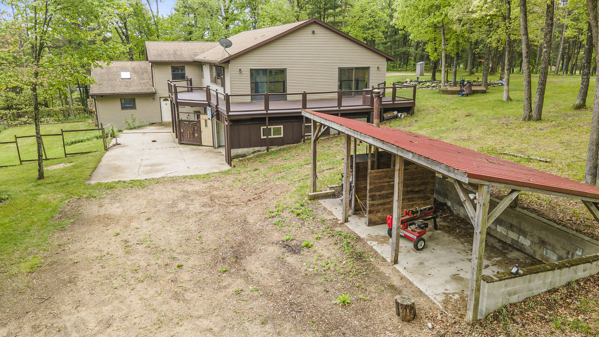 White Cloud, Michigan, 49349, United States, 5 Bedrooms Bedrooms, ,4 BathroomsBathrooms,Residential,For Sale,1807044