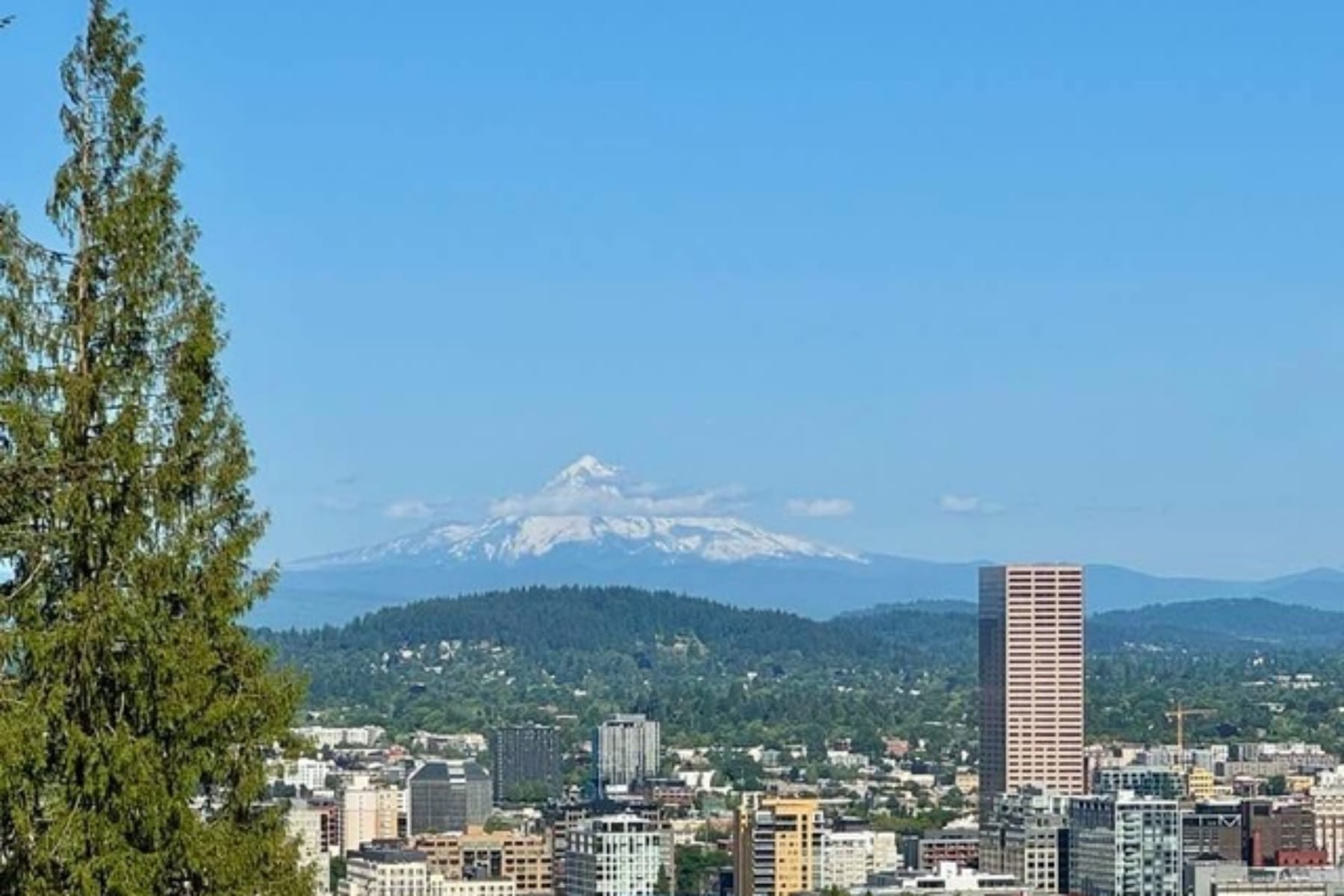  2836 NW CUMBERLAND RD Portland, OR 97210 - 物件實景