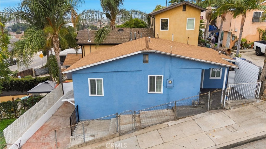 Los Angeles, California, 90063, United States, 2 Bedrooms Bedrooms, ,1 BathroomBathrooms,Residential,For Sale,1990786