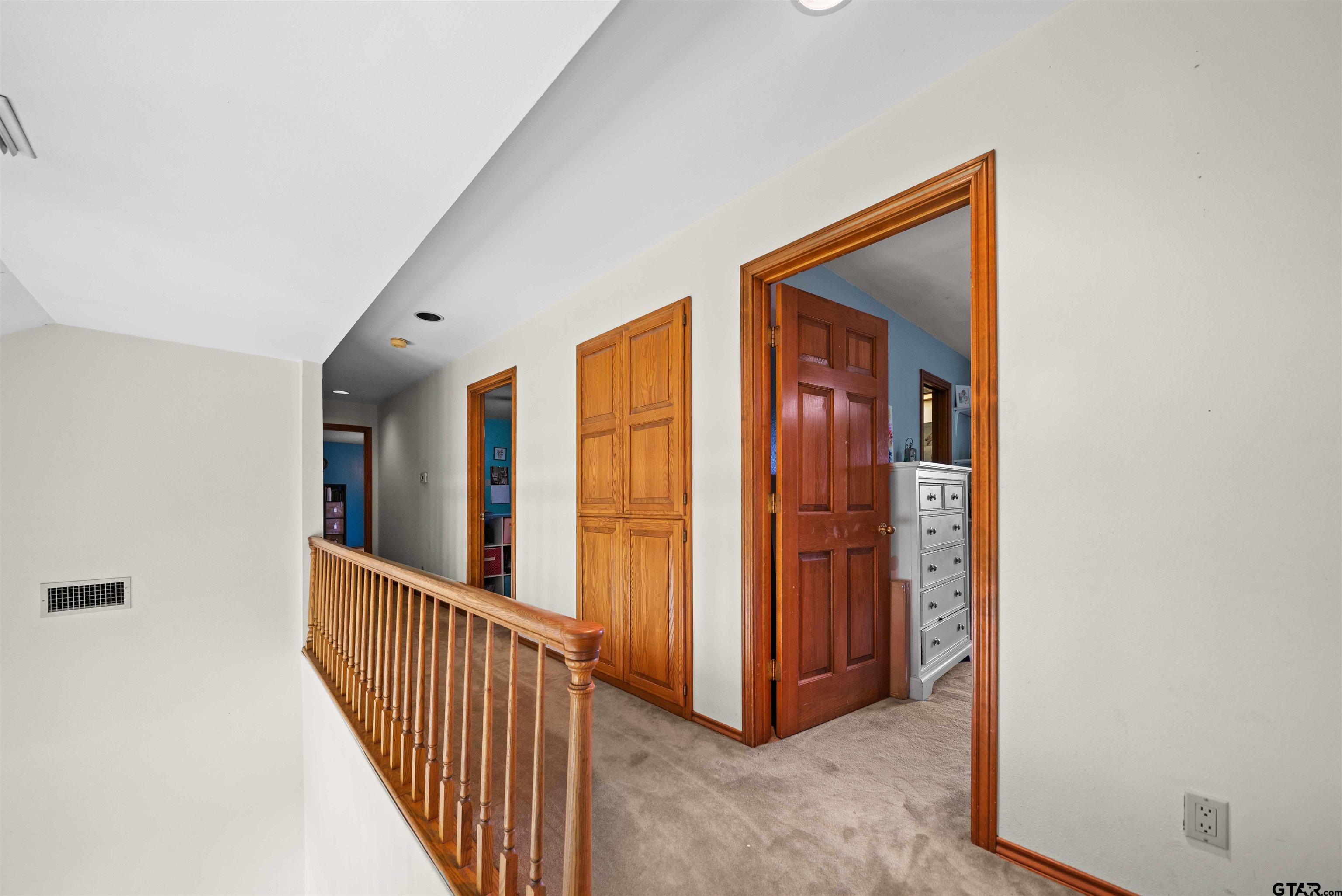 Jacksonville, Texas, 75766, United States, 6 Bedrooms Bedrooms, ,4 BathroomsBathrooms,Residential,For Sale,1805693