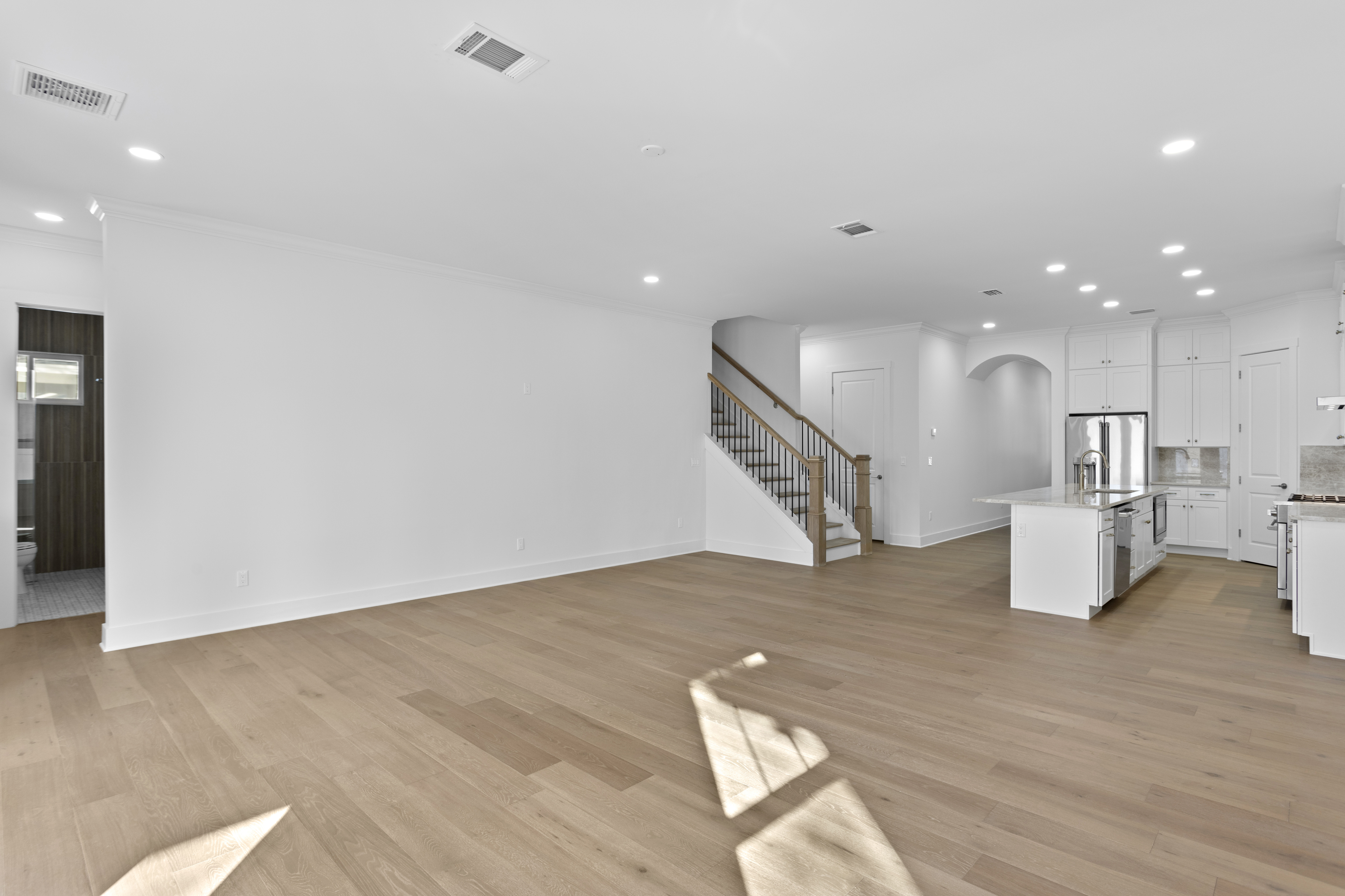 Tampa, Florida, 33611, United States, 4 Bedrooms Bedrooms, ,3 BathroomsBathrooms,Residential,For Sale,1977449