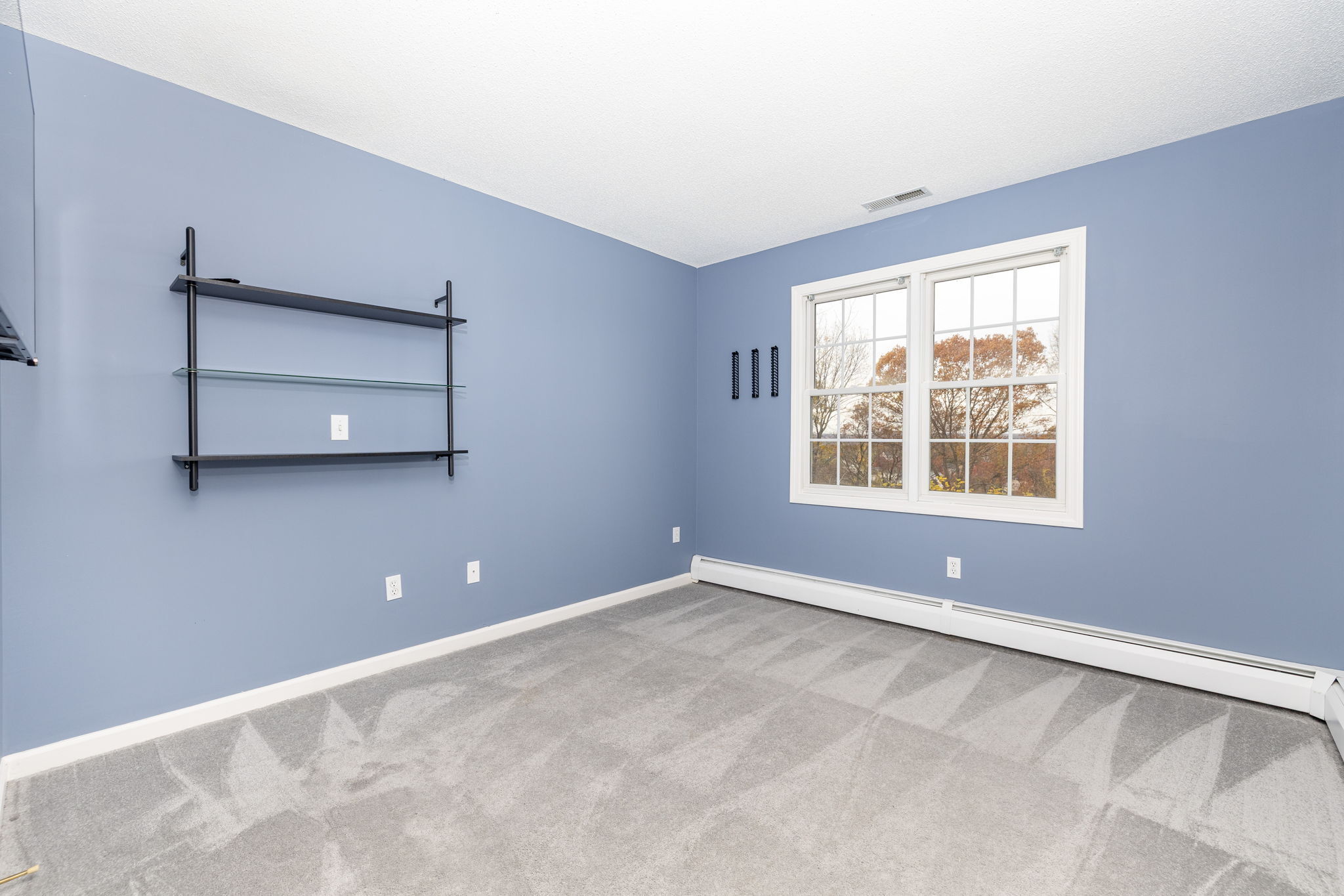 Rocky Hill, Connecticut, 06067, United States, 4 Bedrooms Bedrooms, ,3 BathroomsBathrooms,Residential,For Sale,1991962