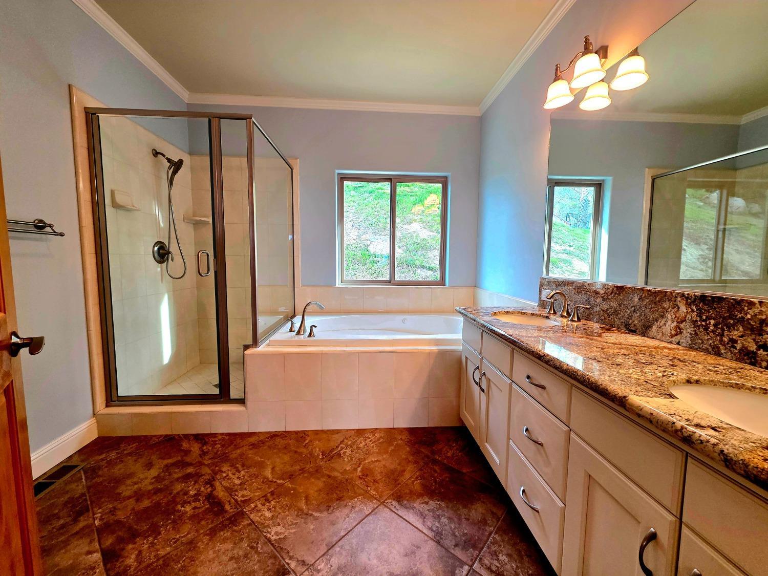 Coarsegold, California, 93614, United States, 3 Bedrooms Bedrooms, ,3 BathroomsBathrooms,Residential,For Sale,1927842