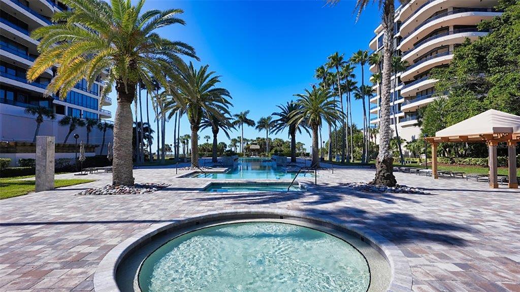 Longboat Key, Florida, 34228, United States, 3 Bedrooms Bedrooms, ,3 BathroomsBathrooms,Residential,For Sale,1989594