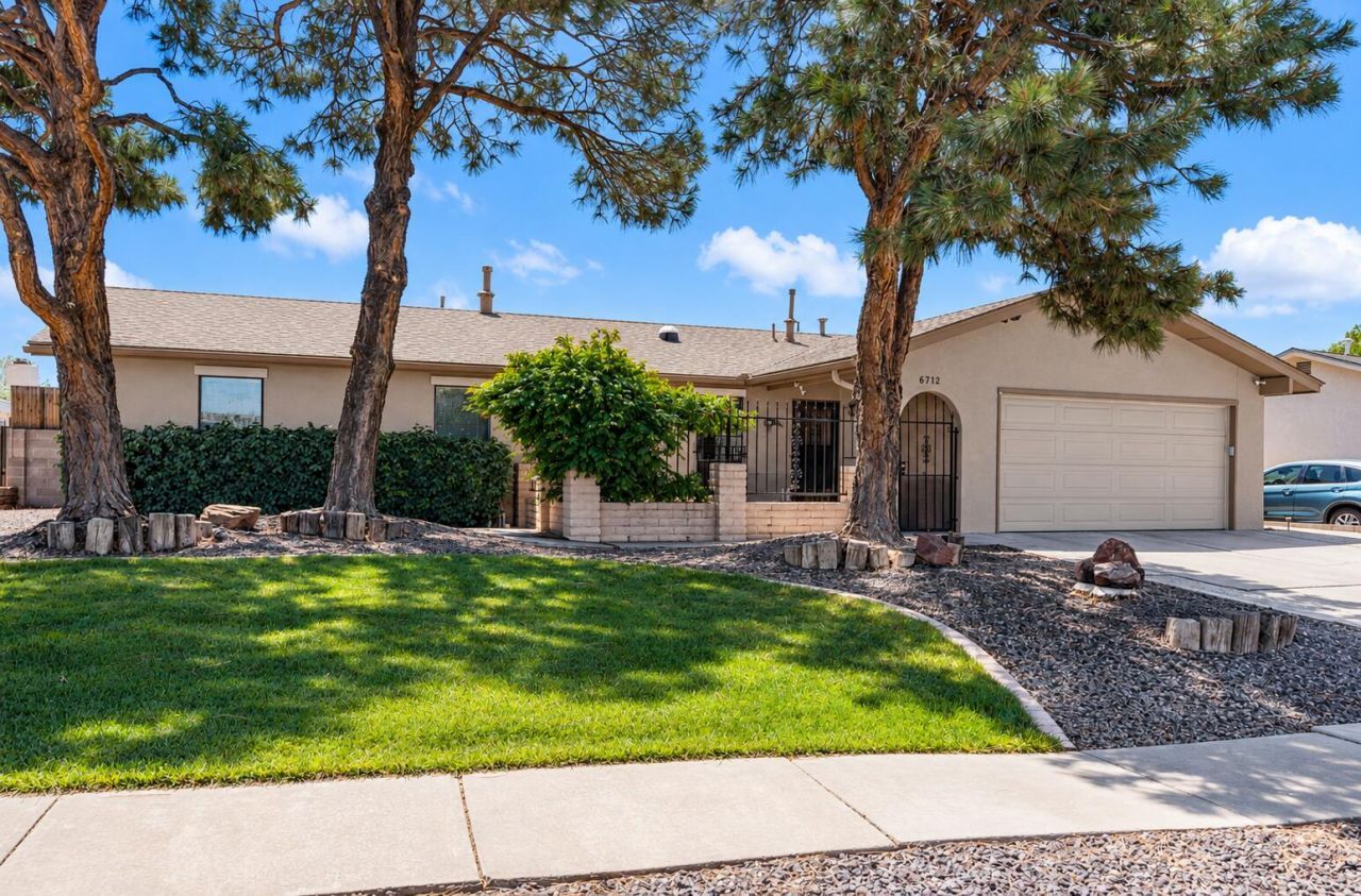 Beck Dr, Albuquerque, NM 87109