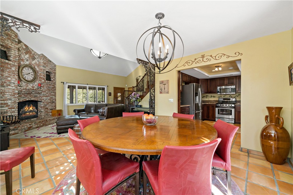 Temecula, California, 92592, United States, 6 Bedrooms Bedrooms, ,4 BathroomsBathrooms,Residential,For Sale,2035753