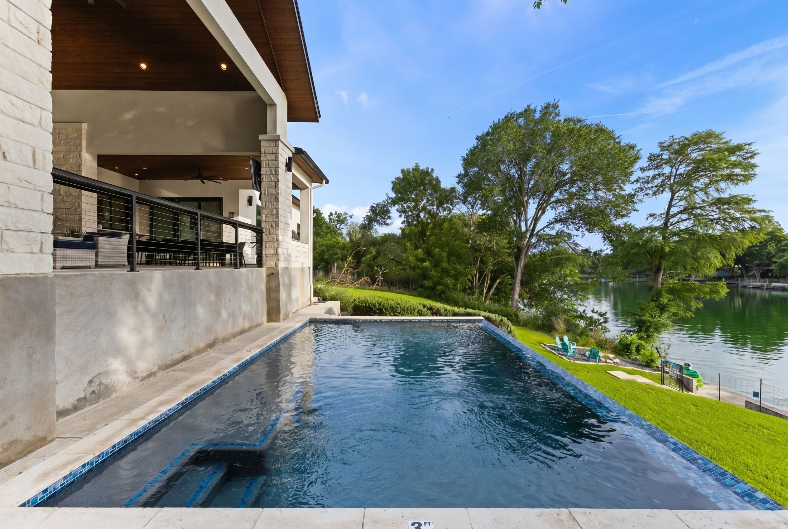  Lakefront Luxury Designed to Perform - 物件實景