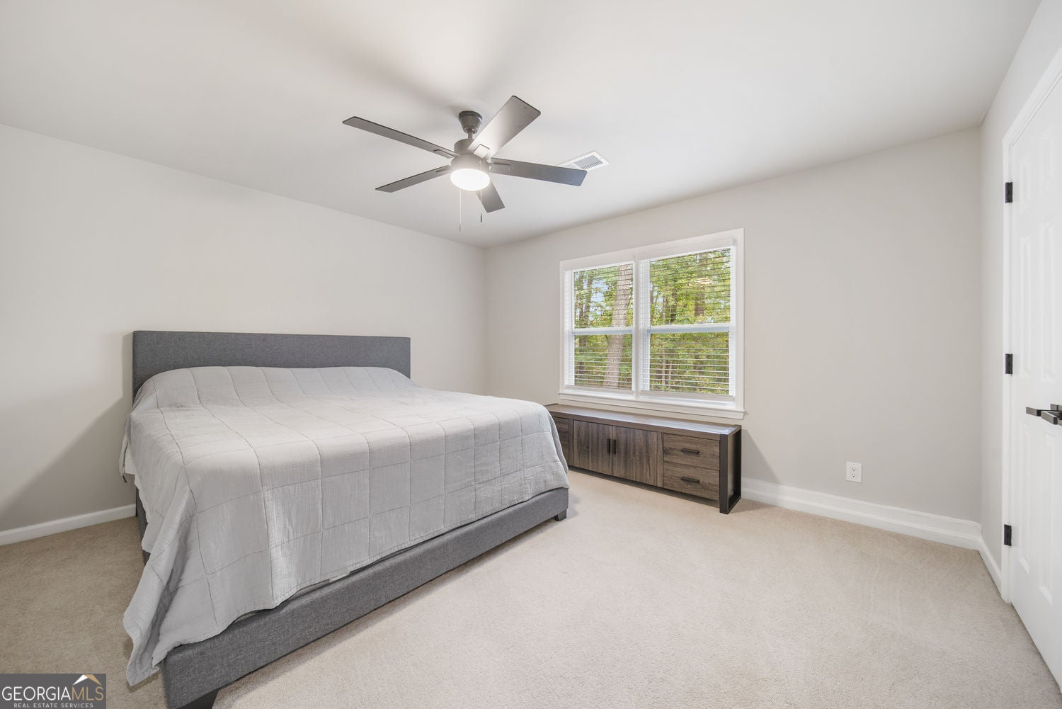 Atlanta, Georgia, 30350, United States, 8 Bedrooms Bedrooms, ,6 BathroomsBathrooms,Residential,For Sale,1992514