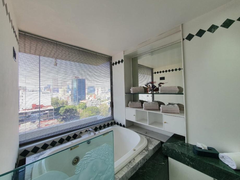 Emerson, Miguel Hidalgo, Ciudad de México, 11560, Mexico, 2 Bedrooms Bedrooms, ,3 BathroomsBathrooms,Residential,For Sale,Emerson,1612608