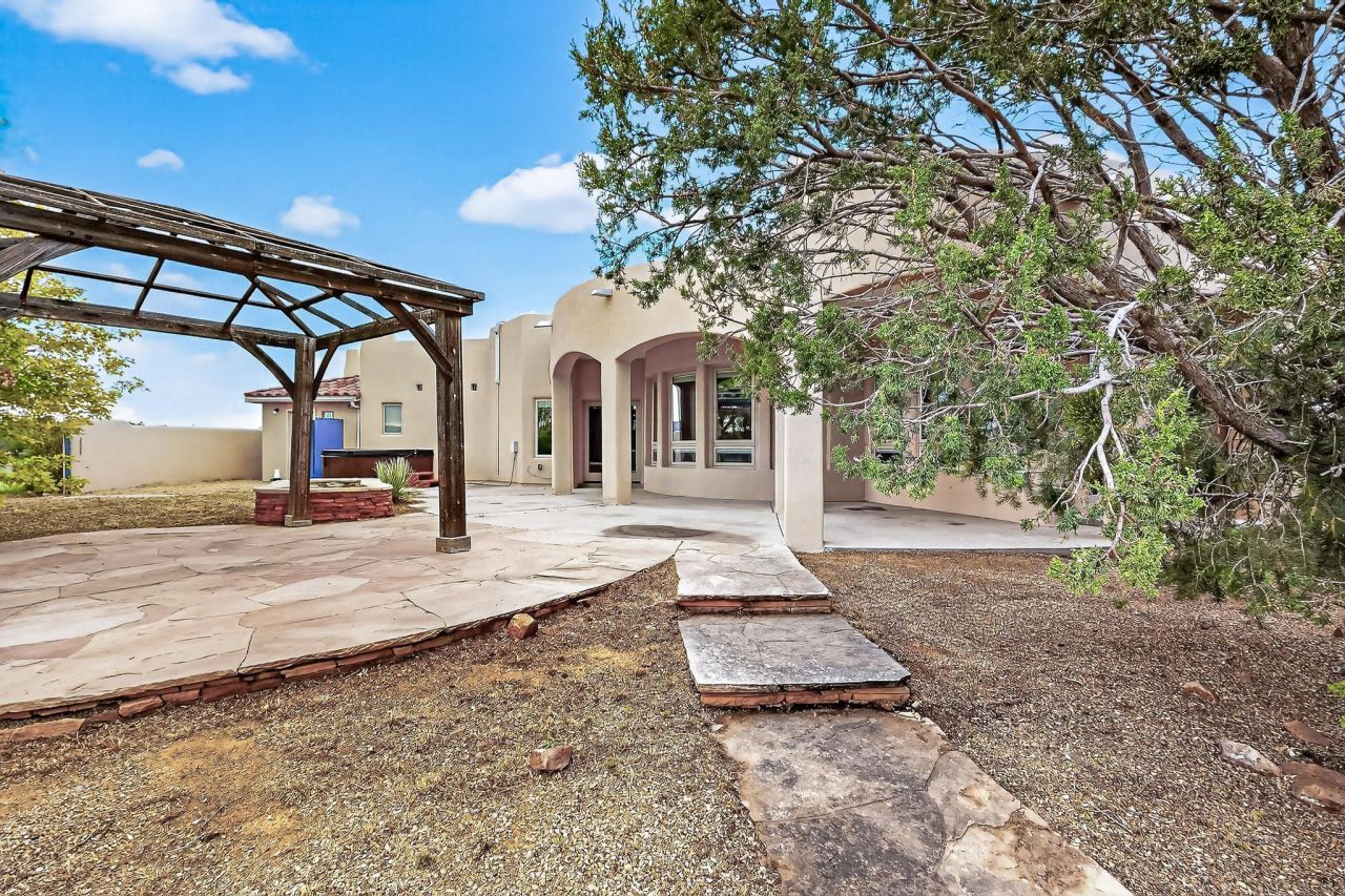 Edgewood, New Mexico, 87015, United States, 3 Bedrooms Bedrooms, ,4 BathroomsBathrooms,Residential,For Sale,1906900