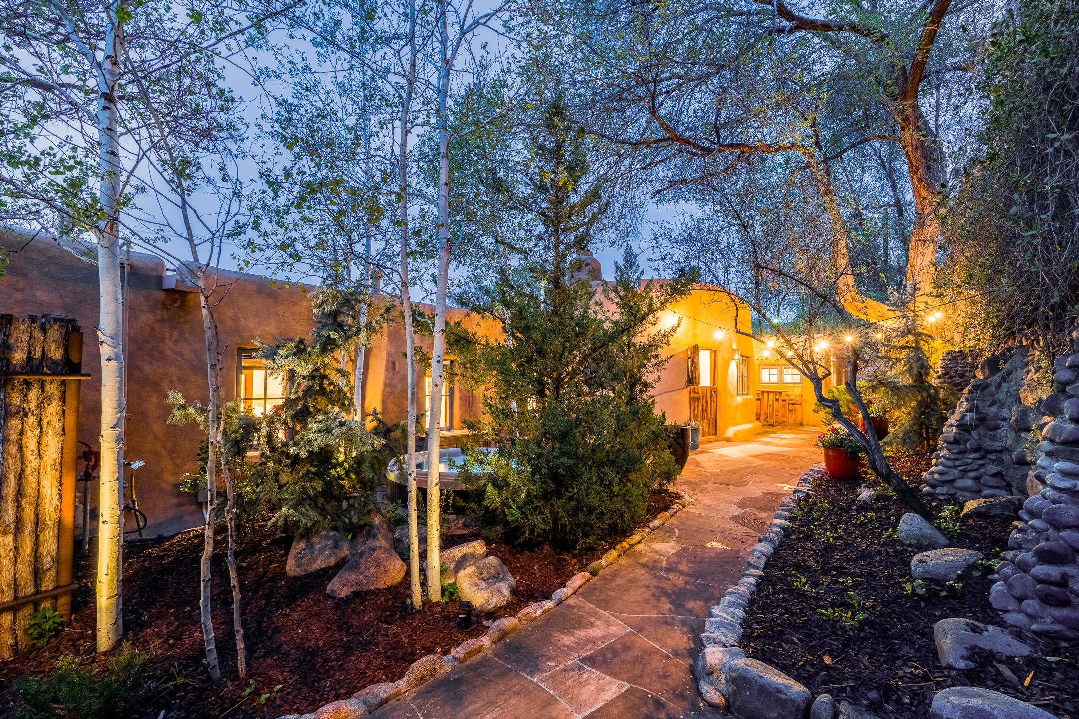  942 Canyon Road A & B - 物件實景
