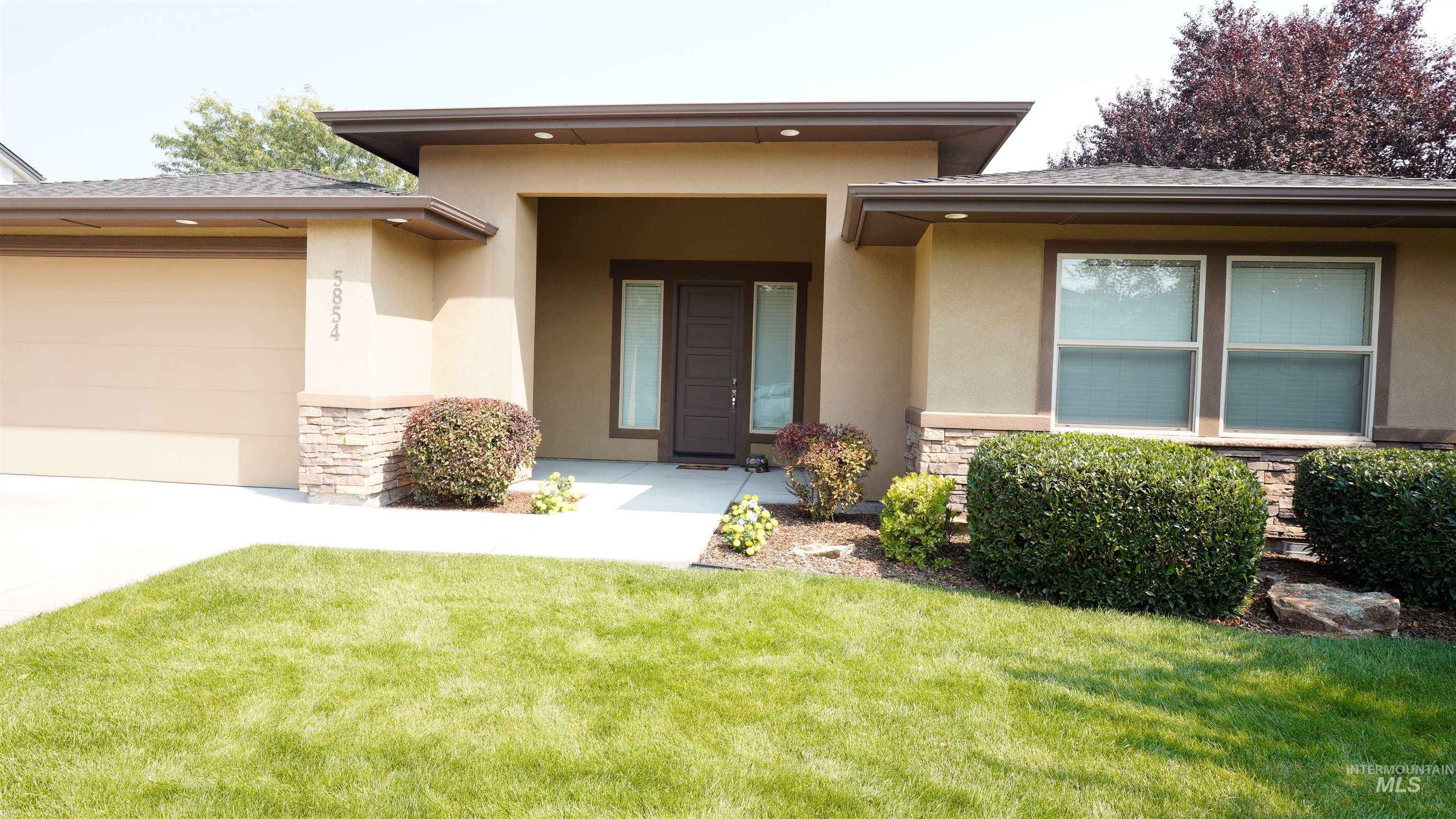 5854 N Rosa Springs Ave., Meridian, Idaho, 83646, United States, 4 Bedrooms Bedrooms, ,Residential,For Sale,5854 N Rosa Springs Ave.,1625411