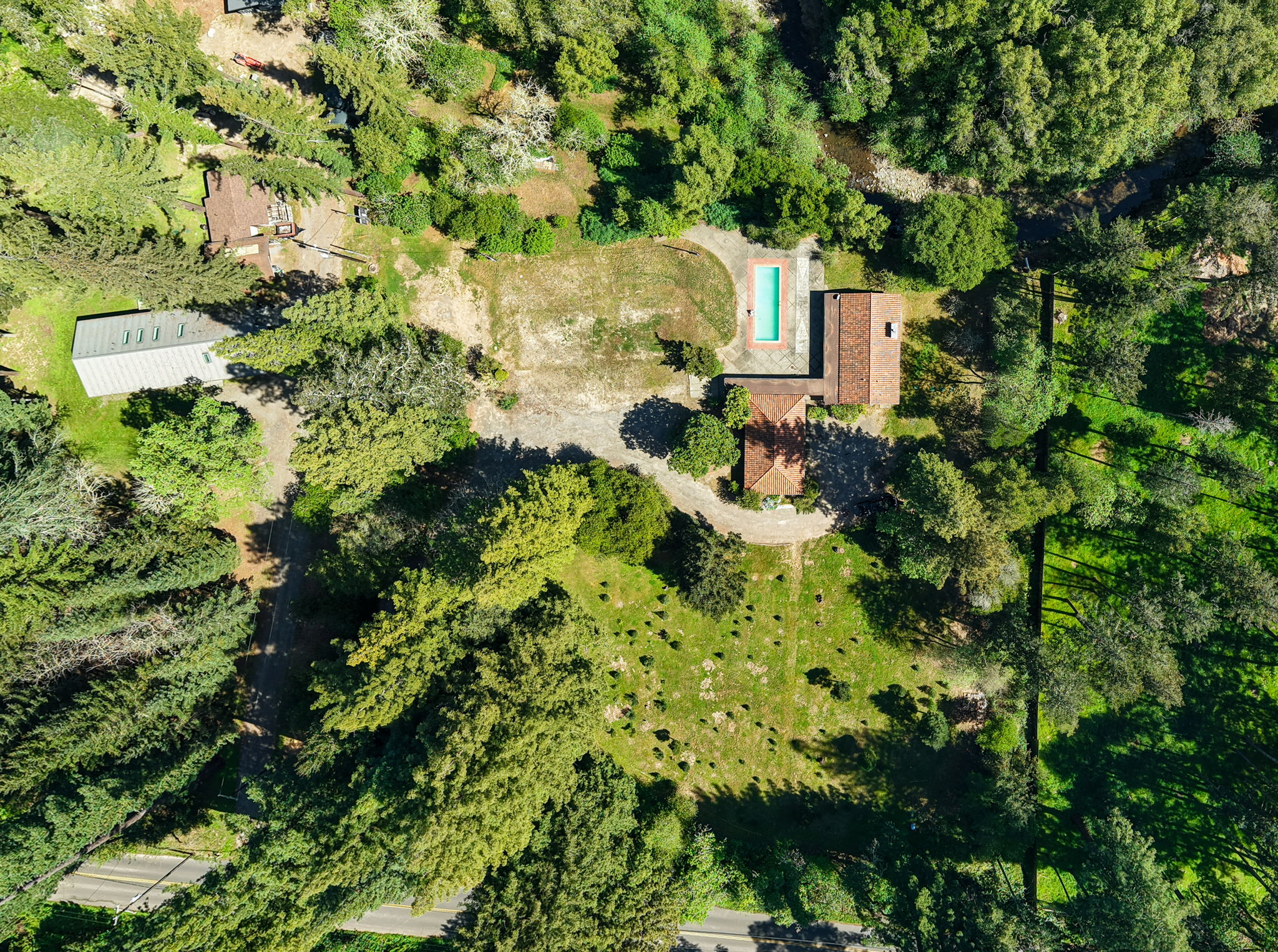  3320 Redwood Road - 物件實景