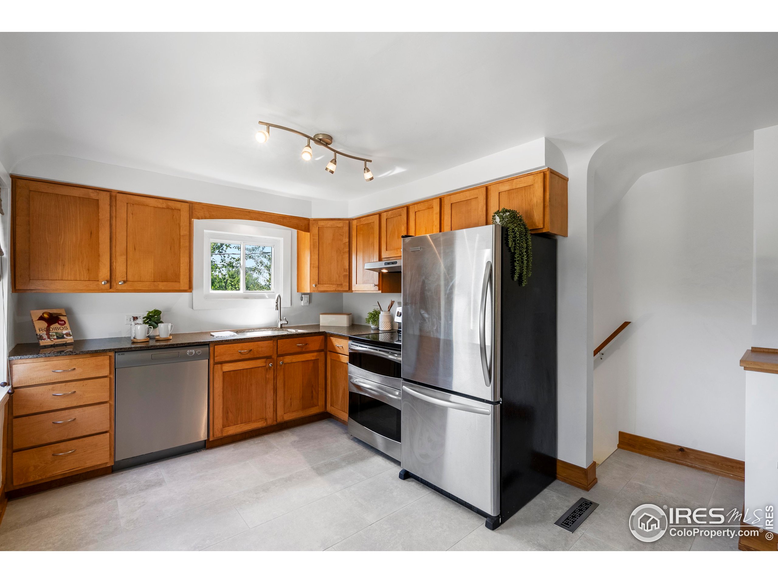 Longmont, Colorado, 80501, United States, 3 Bedrooms Bedrooms, ,1 BathroomBathrooms,Residential,For Sale,1985182