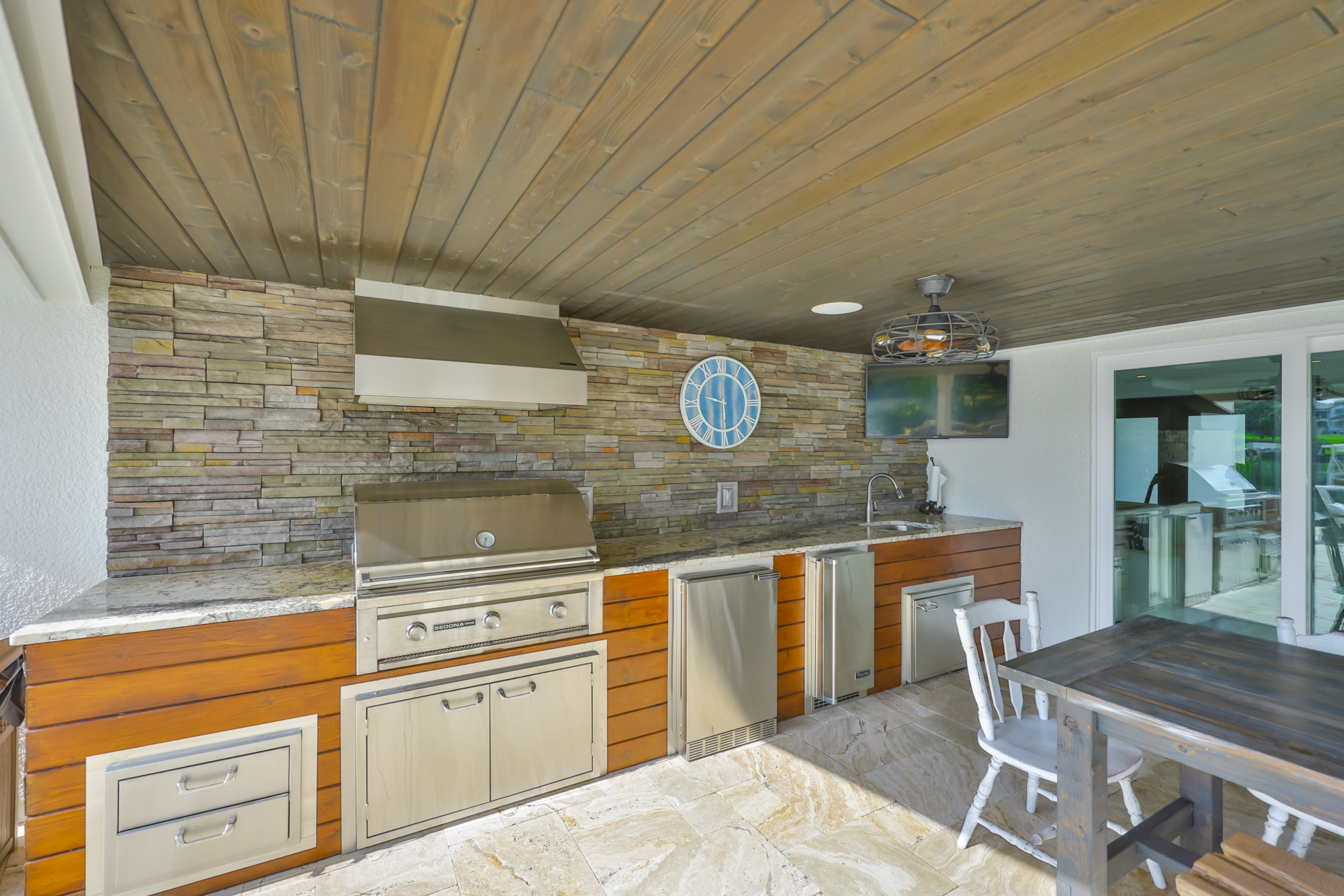 Largo, Florida, 33770, United States, 3 Bedrooms Bedrooms, ,4 BathroomsBathrooms,Residential,For Sale,1982146