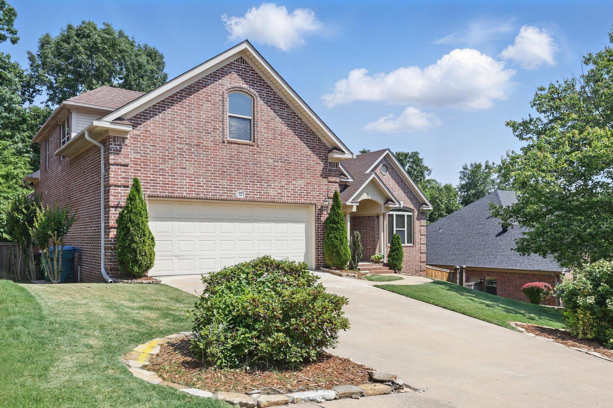 Little Rock, Arkansas, 72211, United States, 4 Bedrooms Bedrooms, ,4 BathroomsBathrooms,Residential,For Sale,1950270