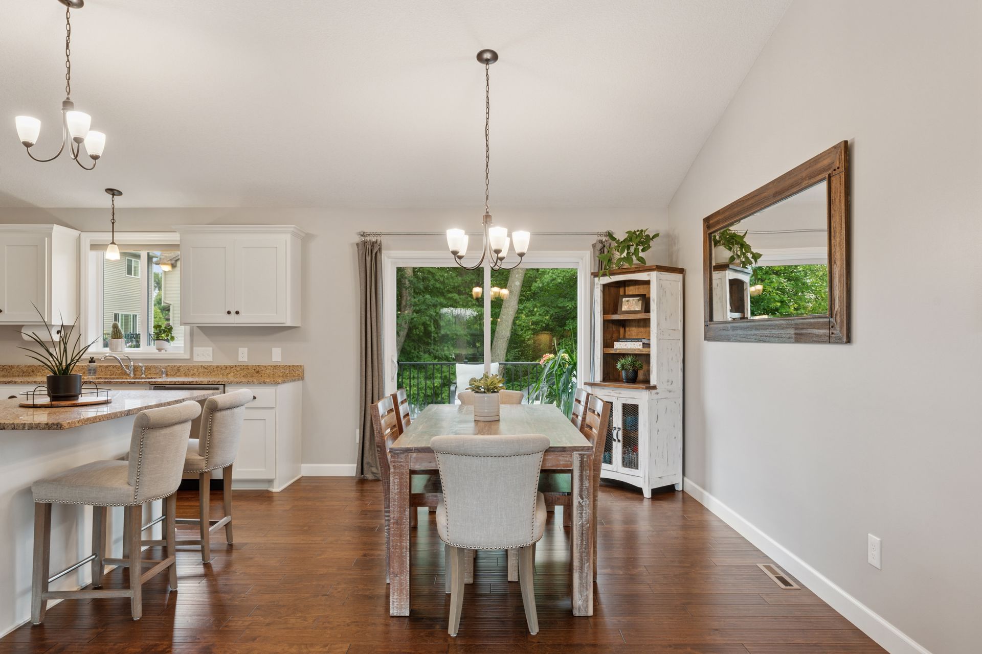  Beautifully Maintained Home with Elevated Everyday Living - 物件實景