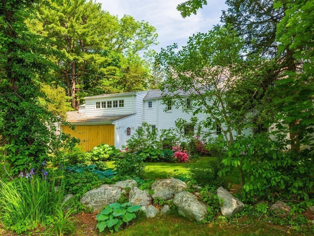 Brockton, Massachusetts, 02301, United States, 5 Bedrooms Bedrooms, ,3 BathroomsBathrooms,Residential,For Sale,1879752