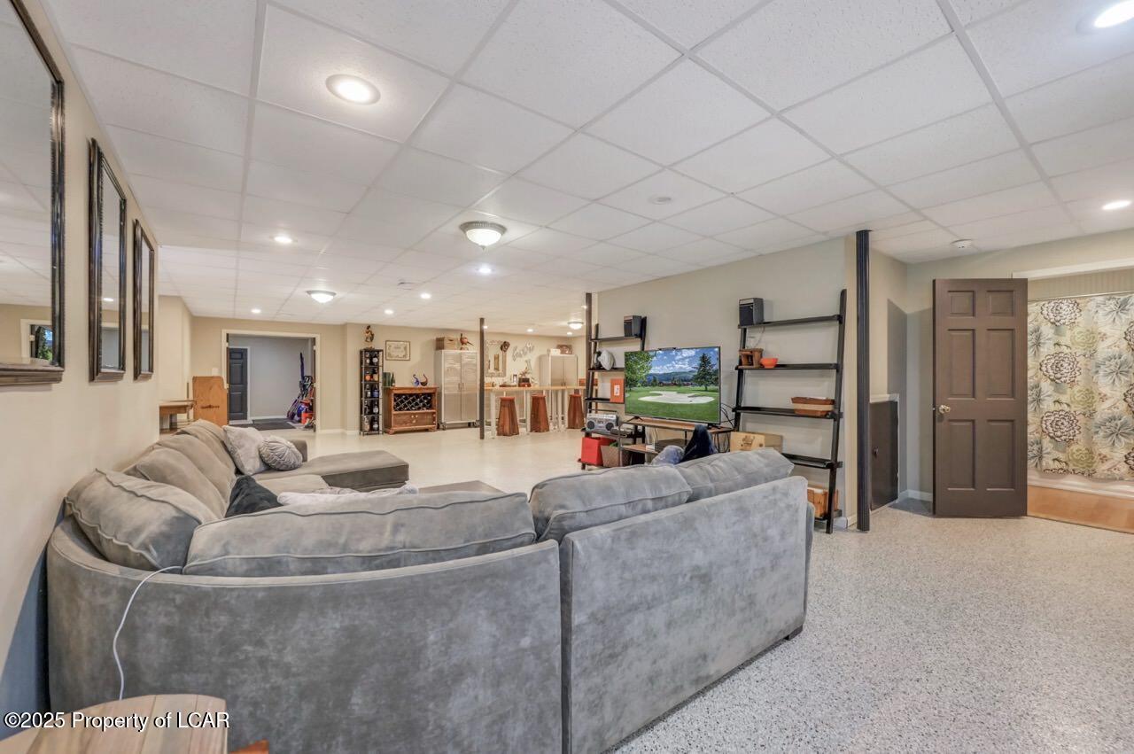 Mountain Top, Pennsylvania, 18707, United States, 4 Bedrooms Bedrooms, ,5 BathroomsBathrooms,Residential,For Sale,1944925